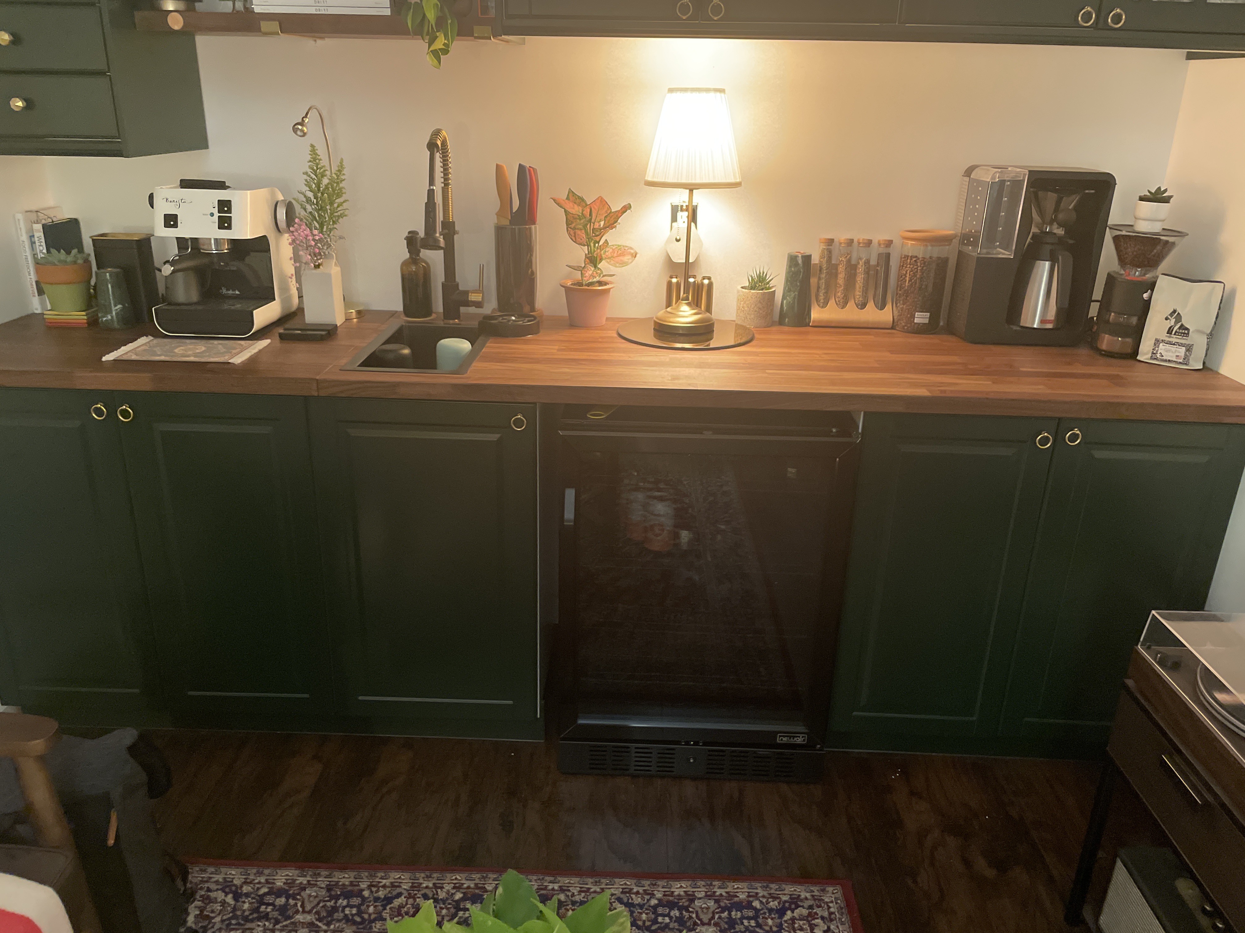 Customer carousel item 6.