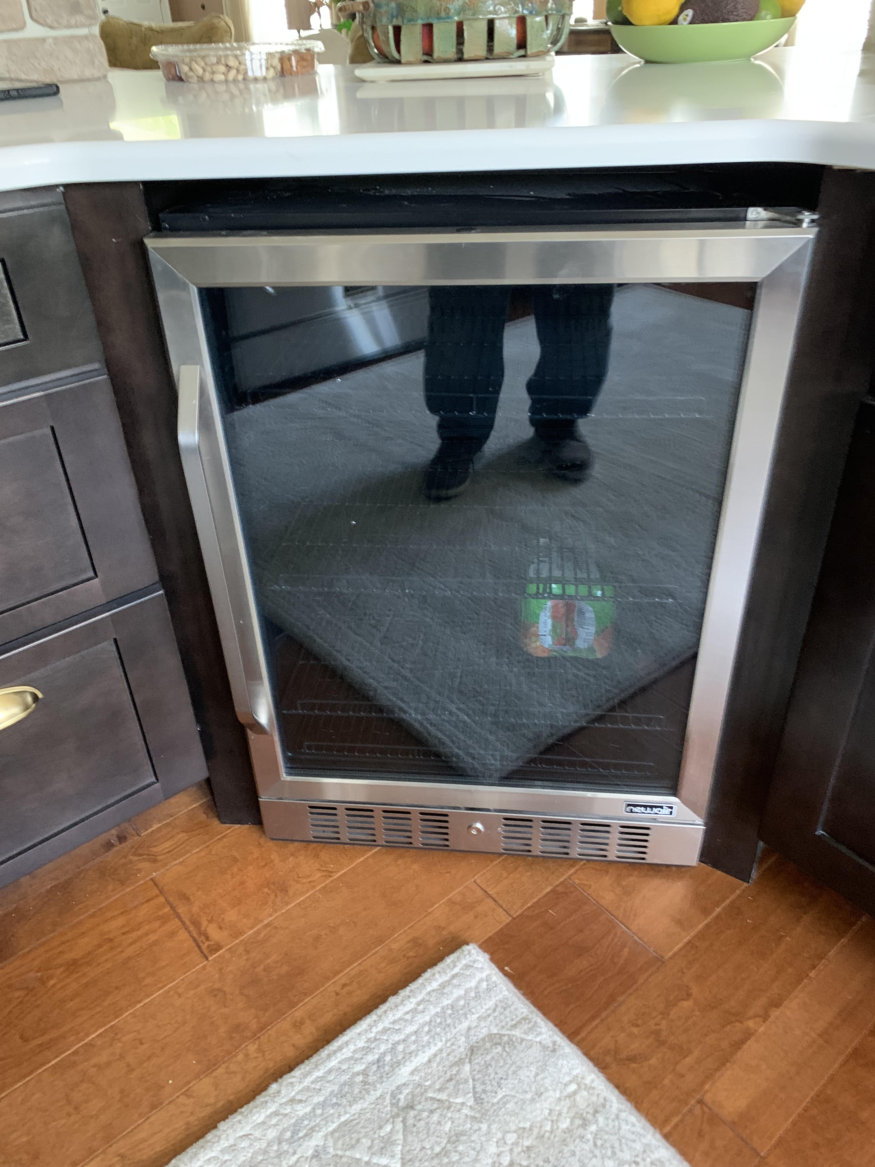 Customer carousel item 1.