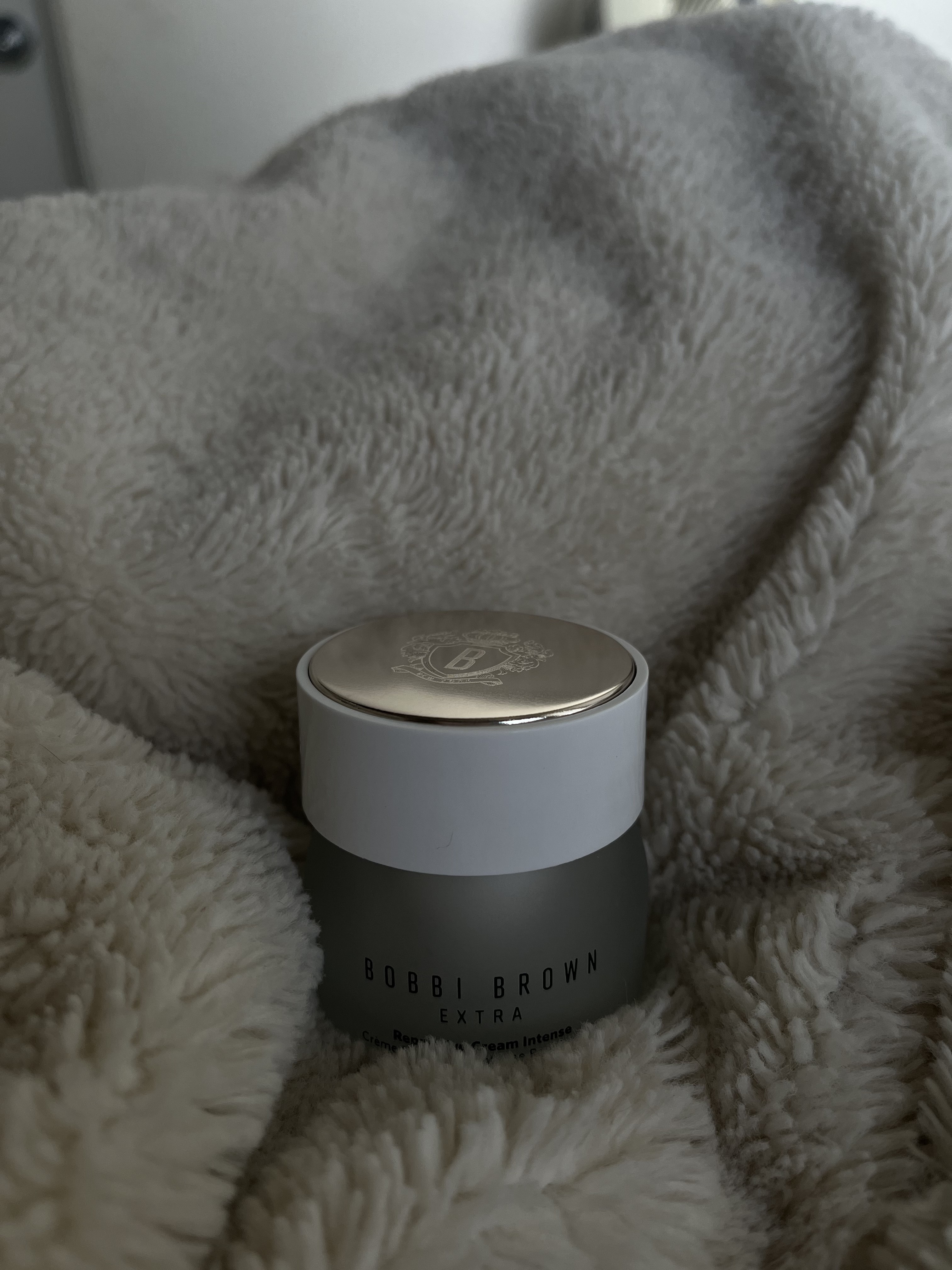 Customer carousel item 4.