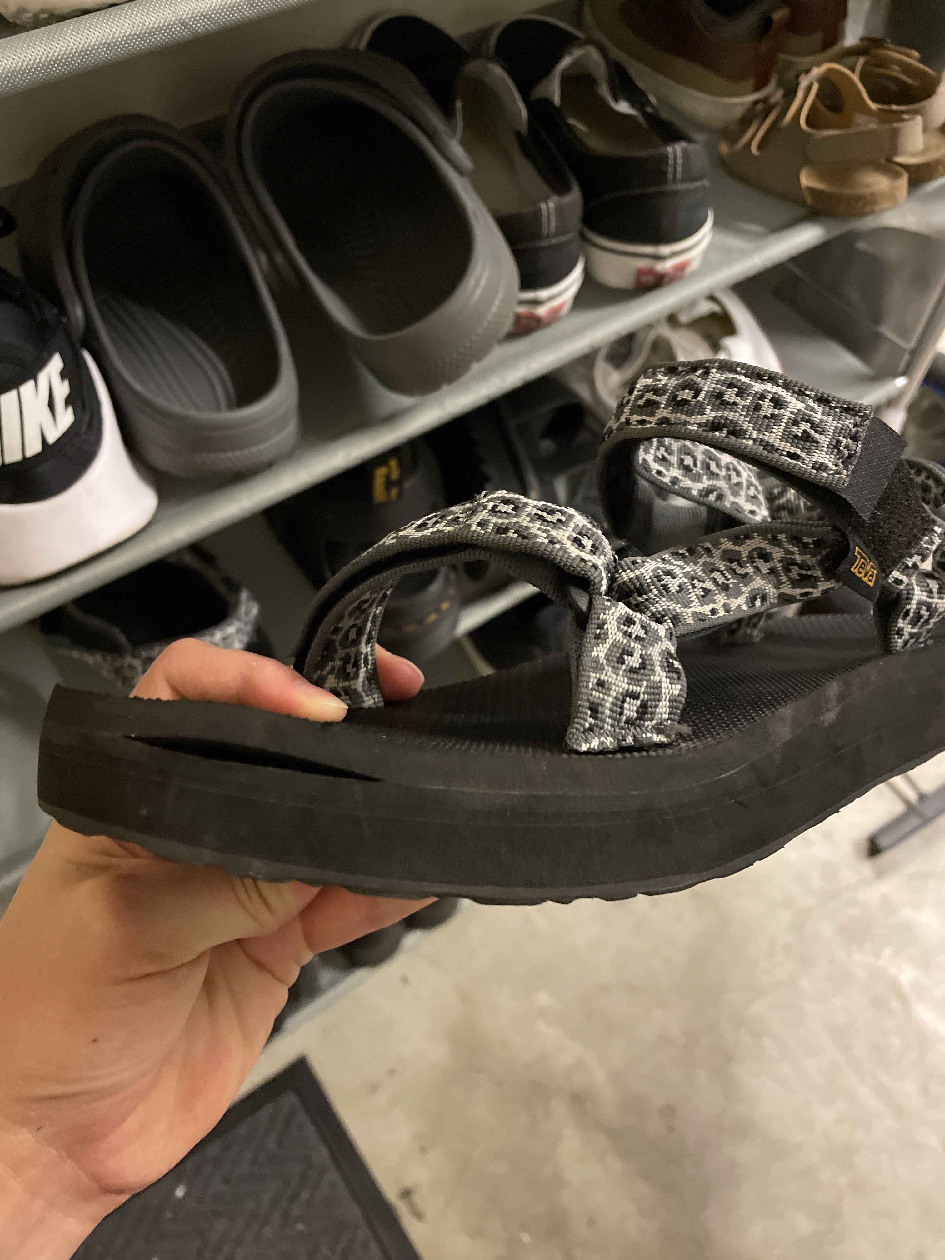 Customer carousel item 11.