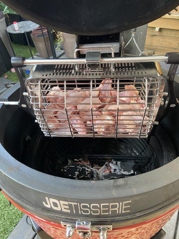 Add your wings and click it in the frame. Here's 4lbs. Can fit way more.