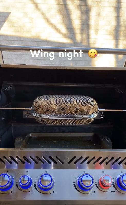 Round and round wing night