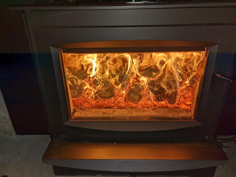 Blazing w top stove temp 609F-no fan...