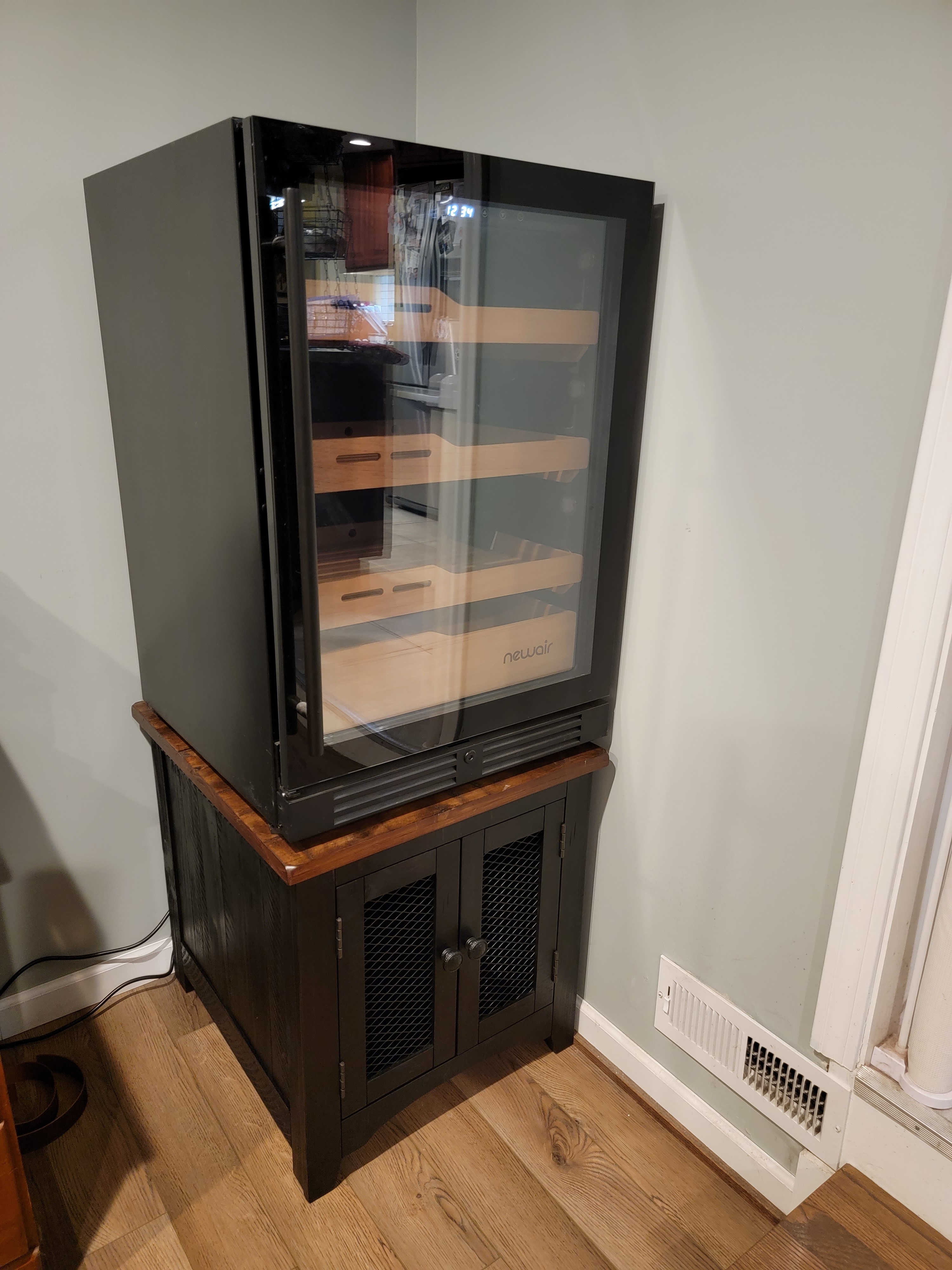 Customer carousel item 11.