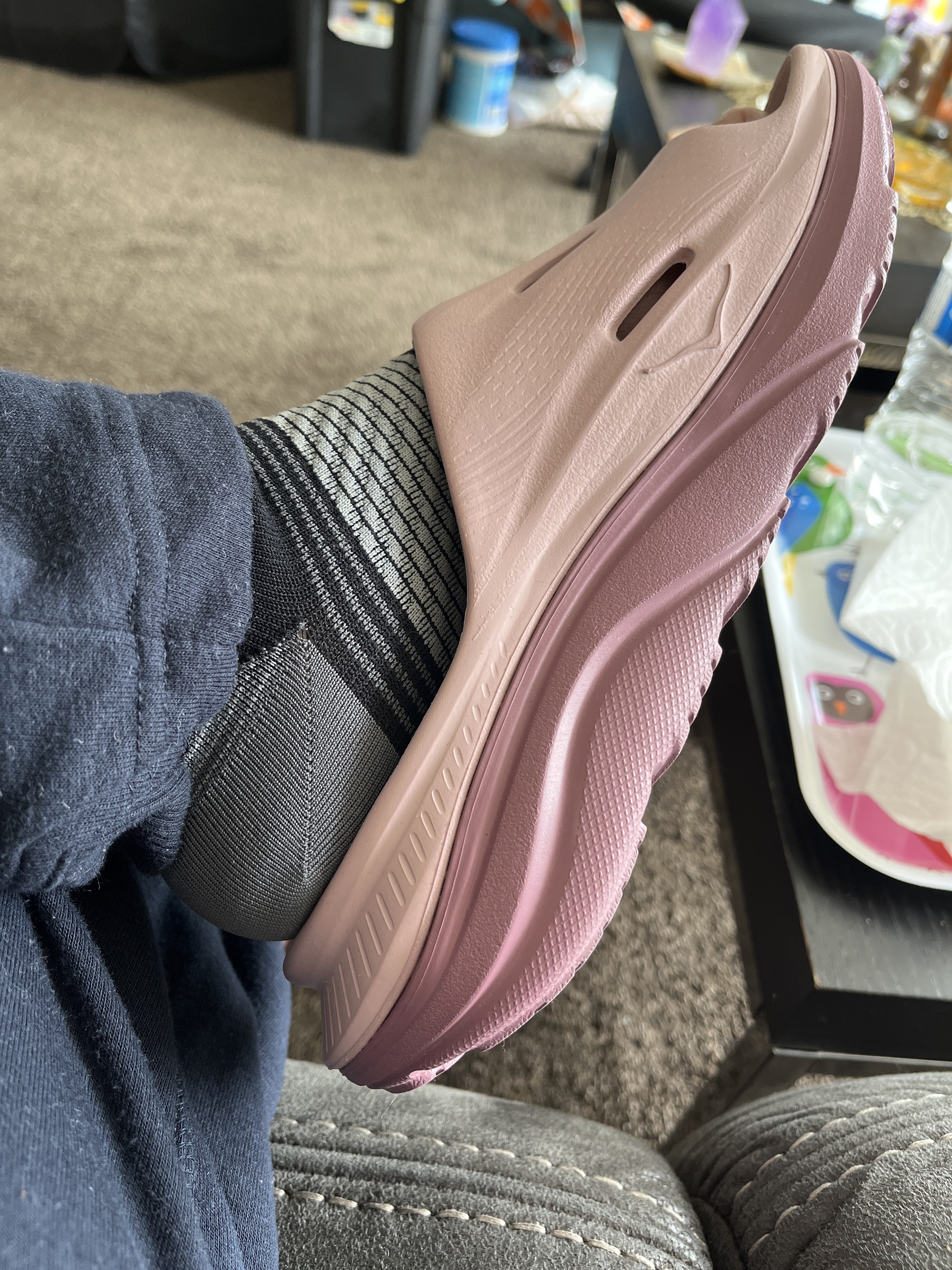 Colors switched darker color on top on website