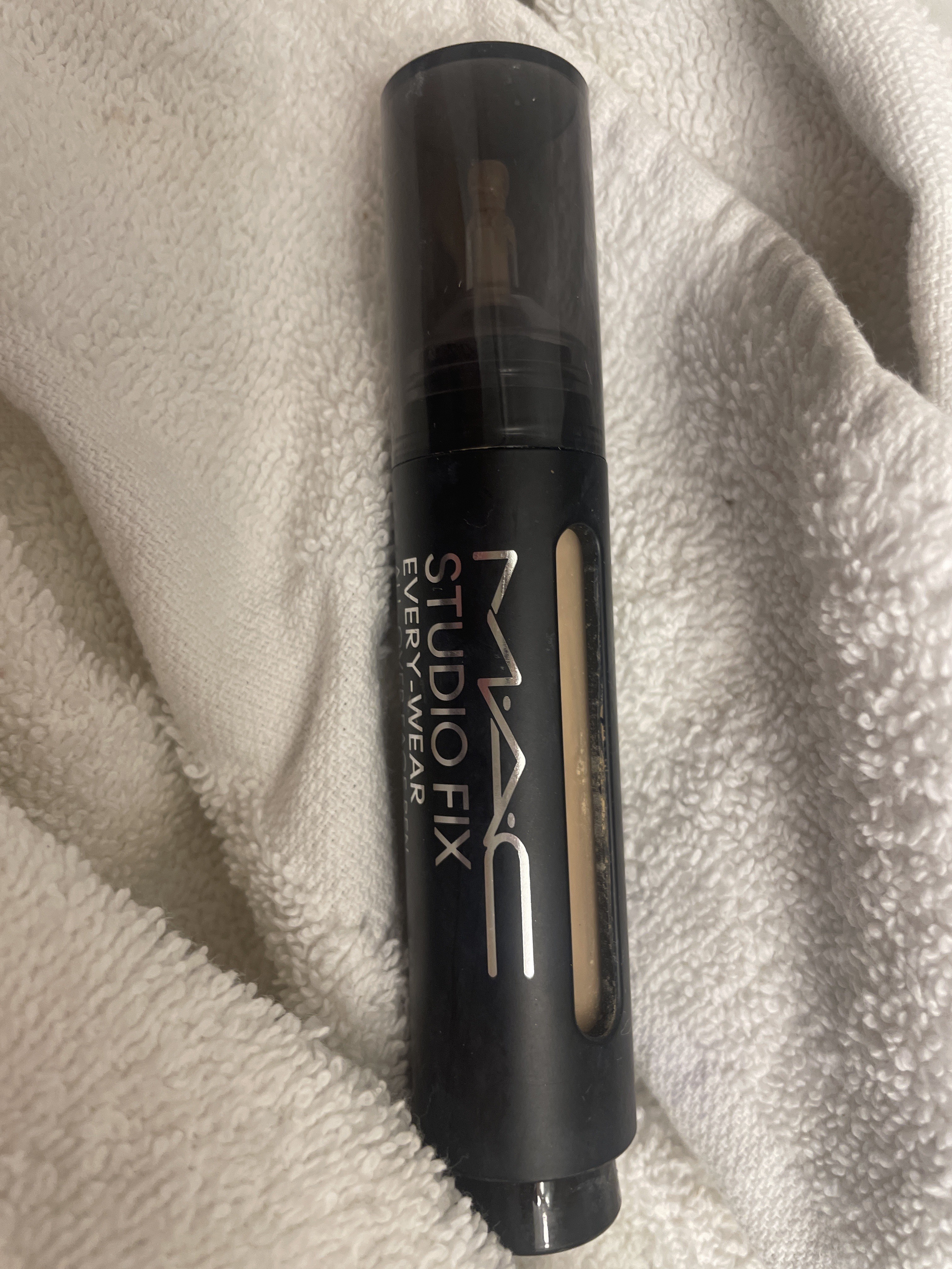 love the innovative applicator and the ease for use during travel