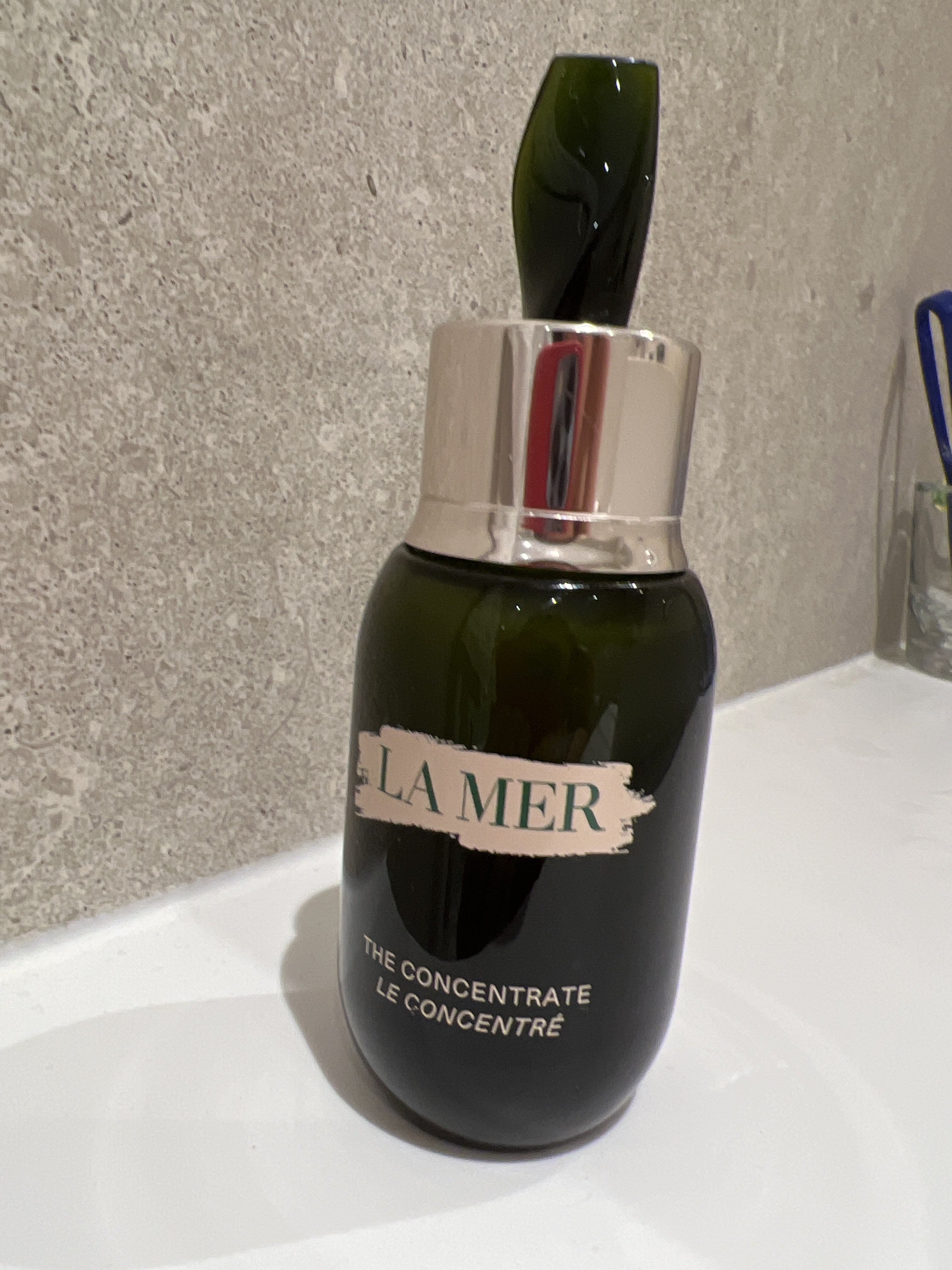 Customer carousel item 1.