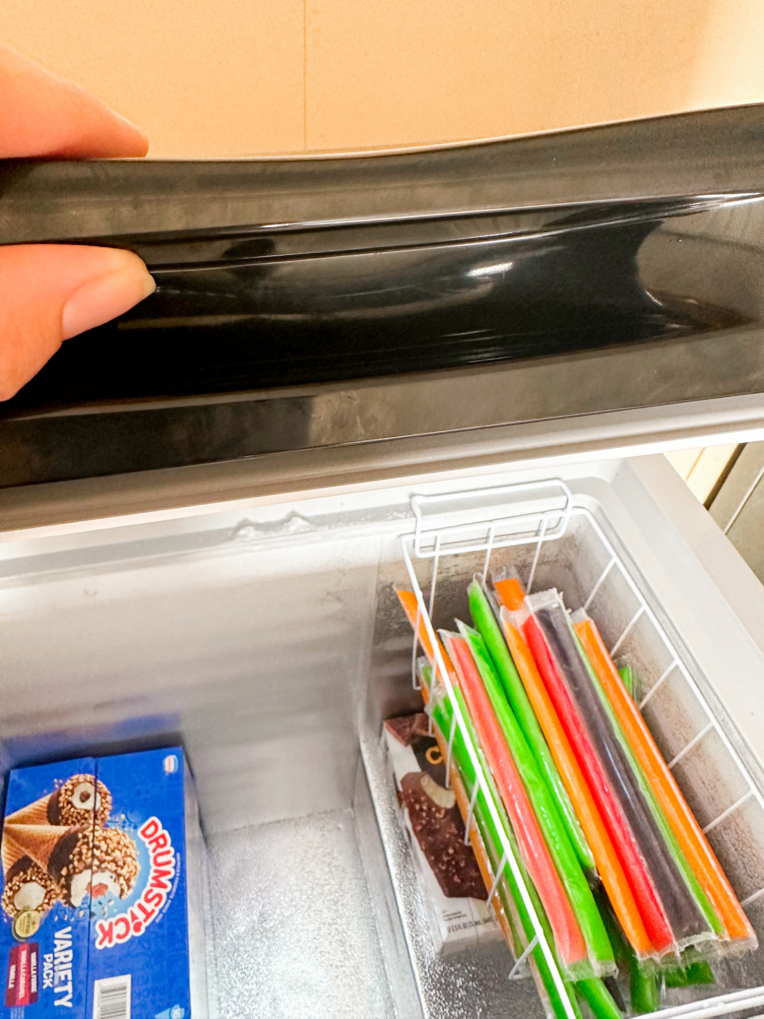 Holds cool treats!