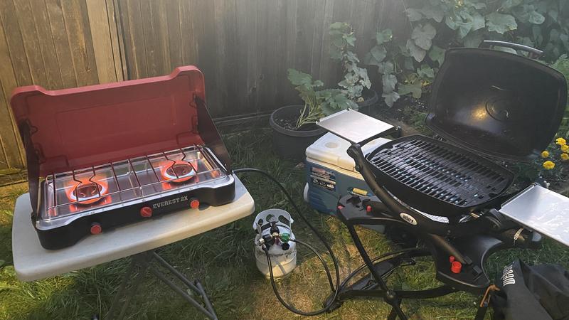 Direct connection to a 5 lb tank along with a Weber Q1200.