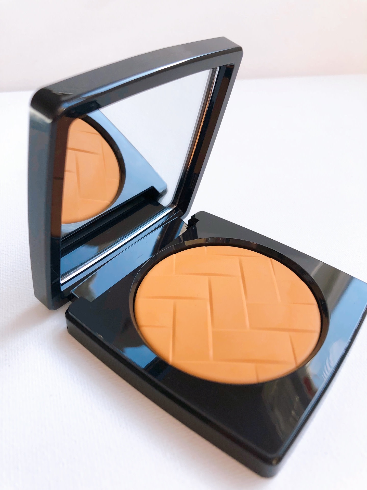 Customer carousel item 11.