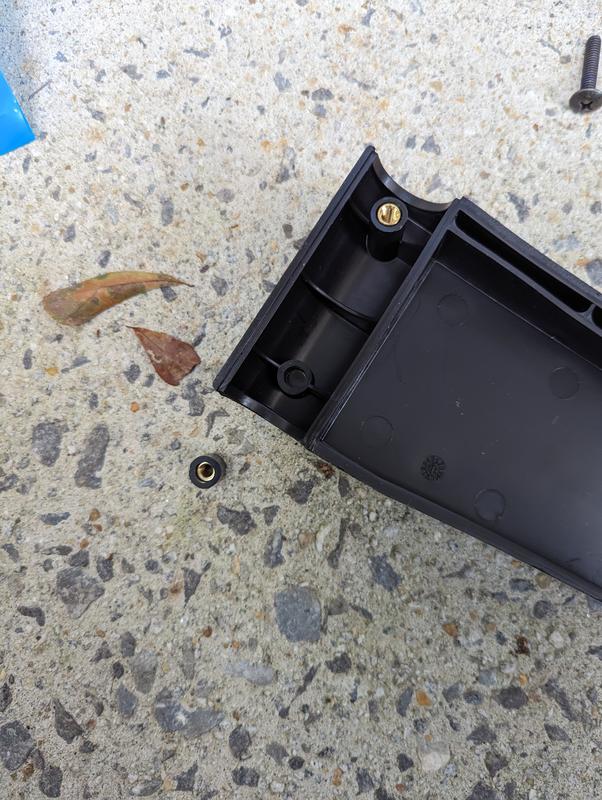 Broken anchor location in leg support