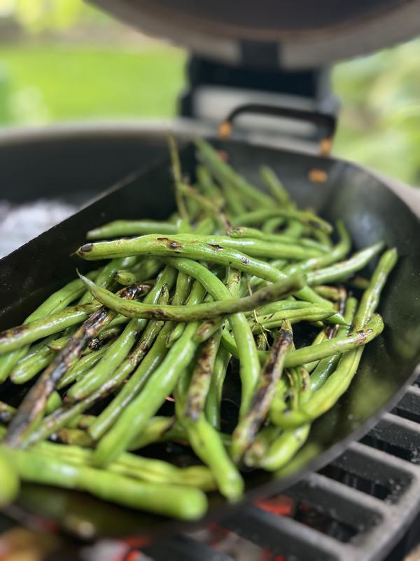 Scallops and green beans.