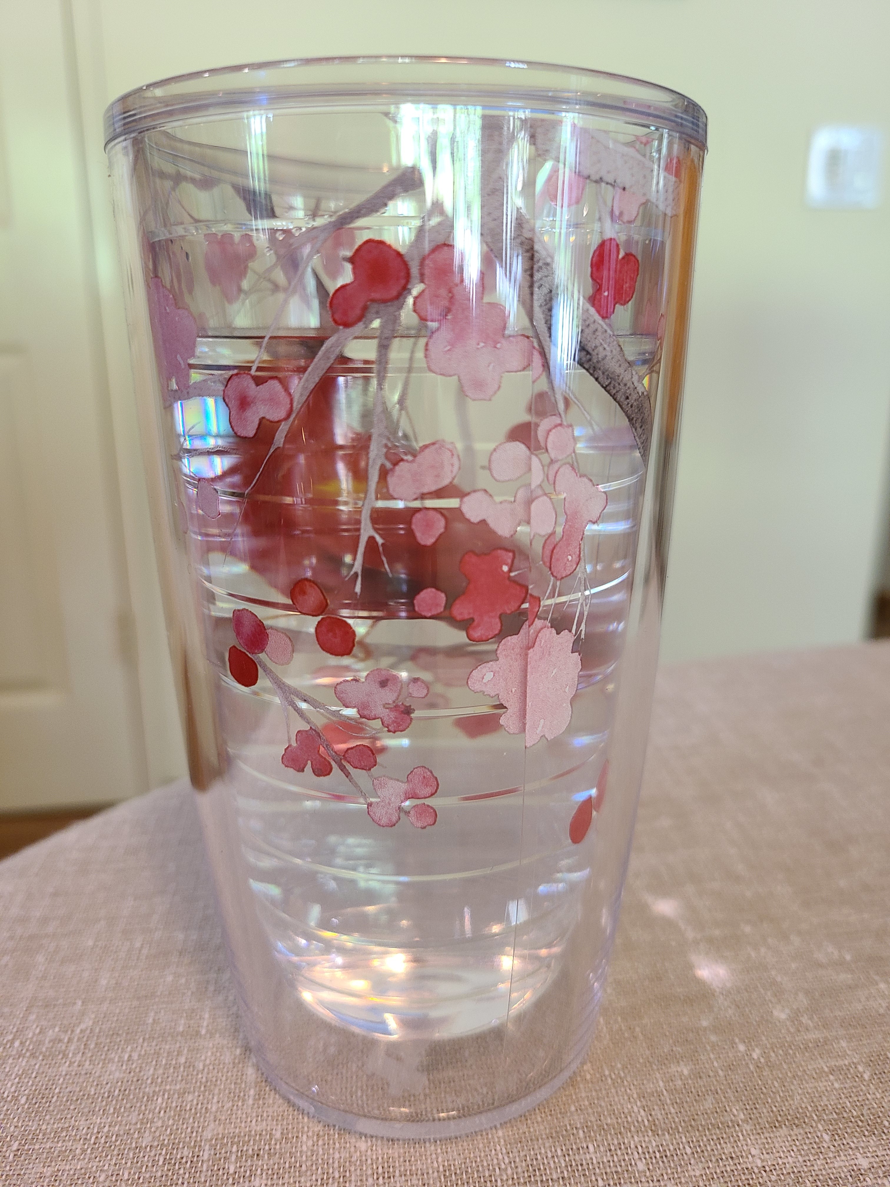 Back with mainly pink splotches & a few berries