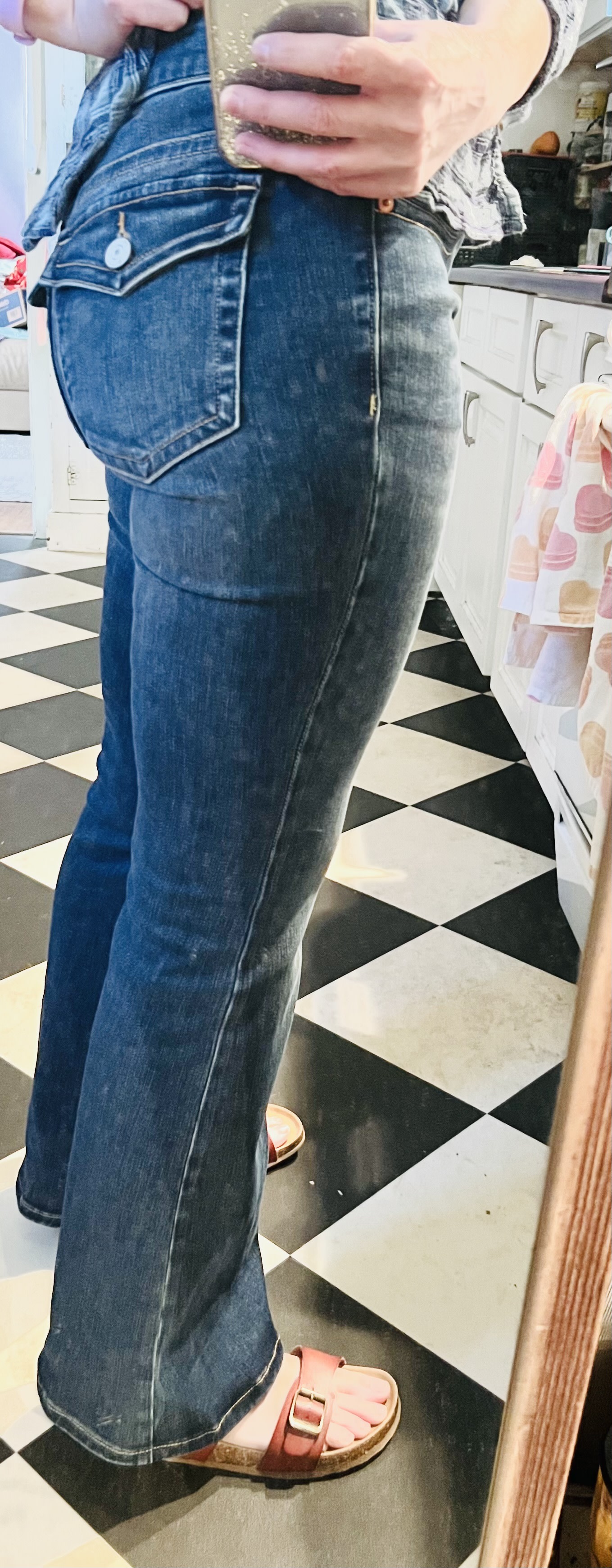 This denim is soft, thick, stretchy and nice but I really miss the tougher old school cotton denim they used years ago that doesn't pucker fold on the back of my thighs.