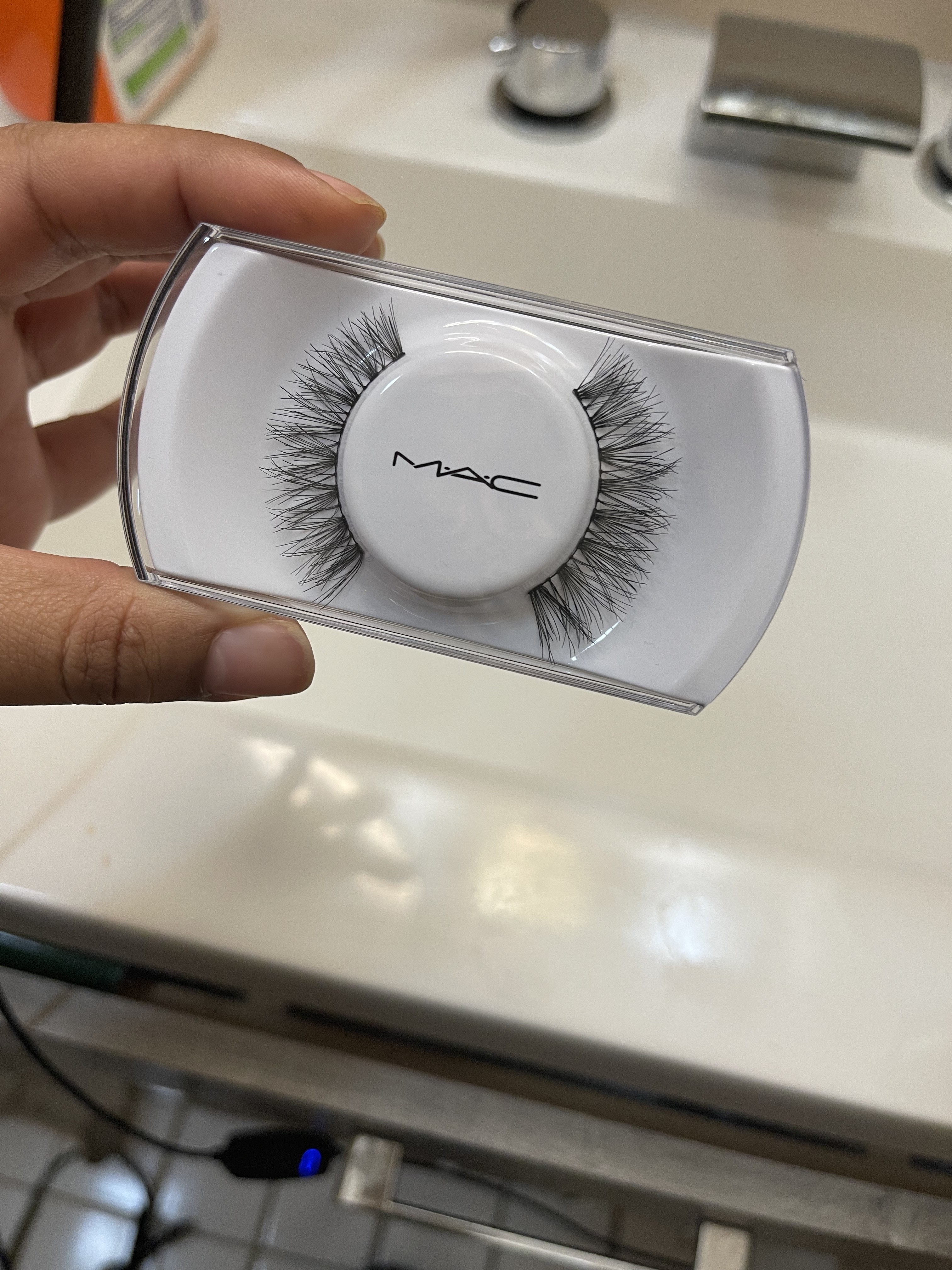 Customer carousel item 11.