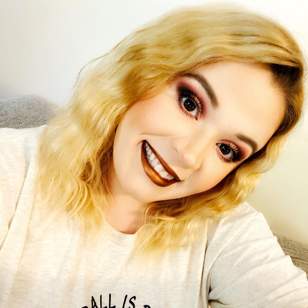 Customer carousel item 12.