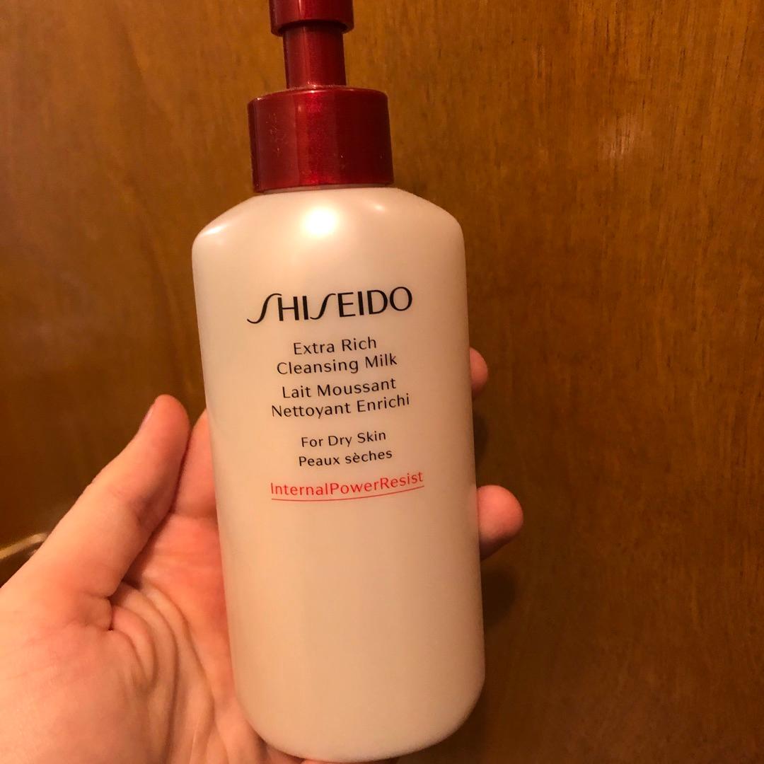 Customer carousel item 4.