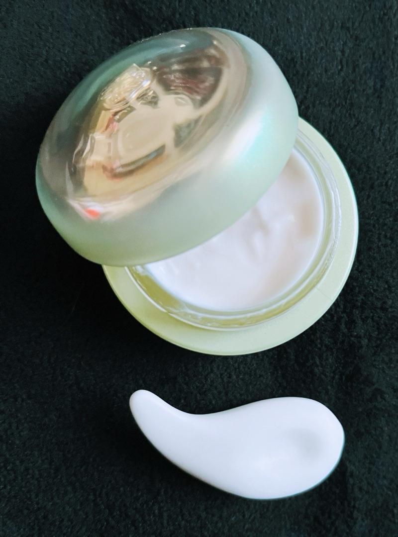 Customer carousel item 11.