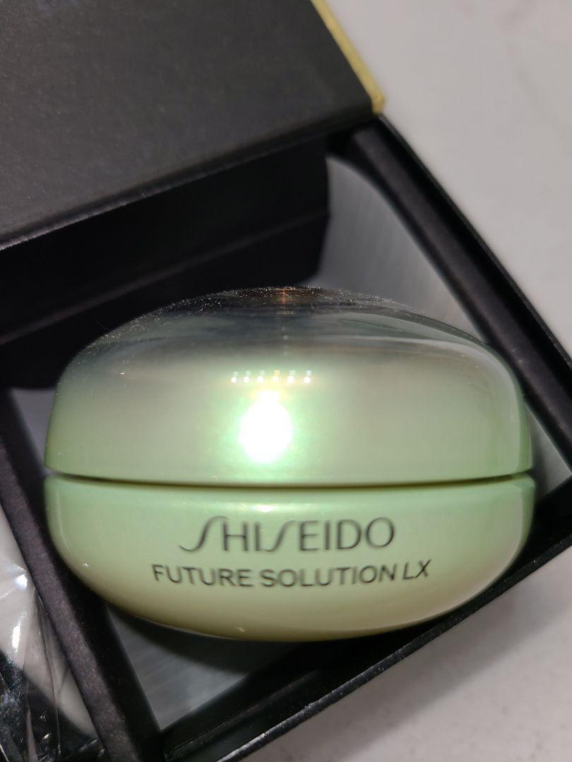 Customer carousel item 9.