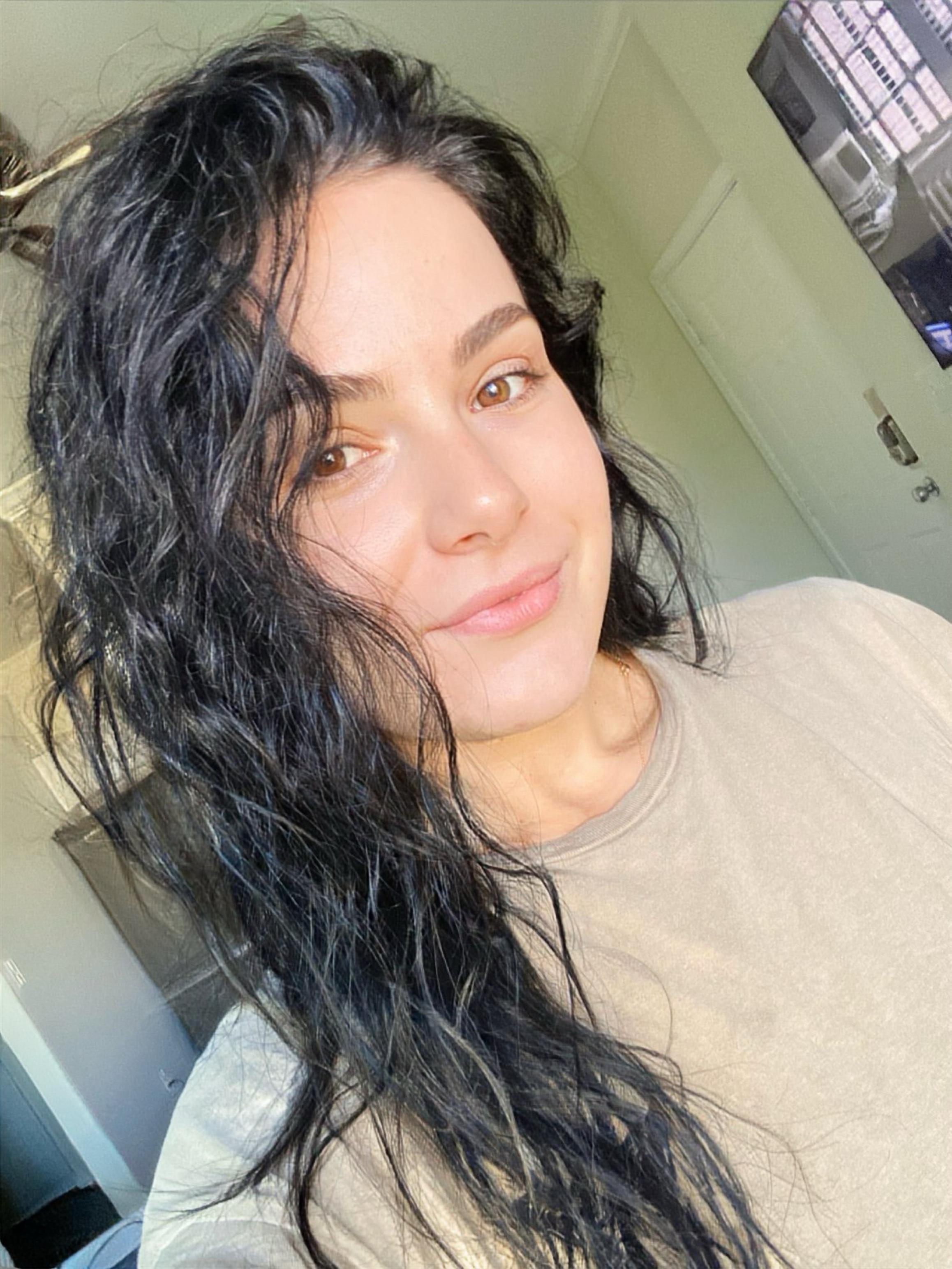 Customer carousel item 3.