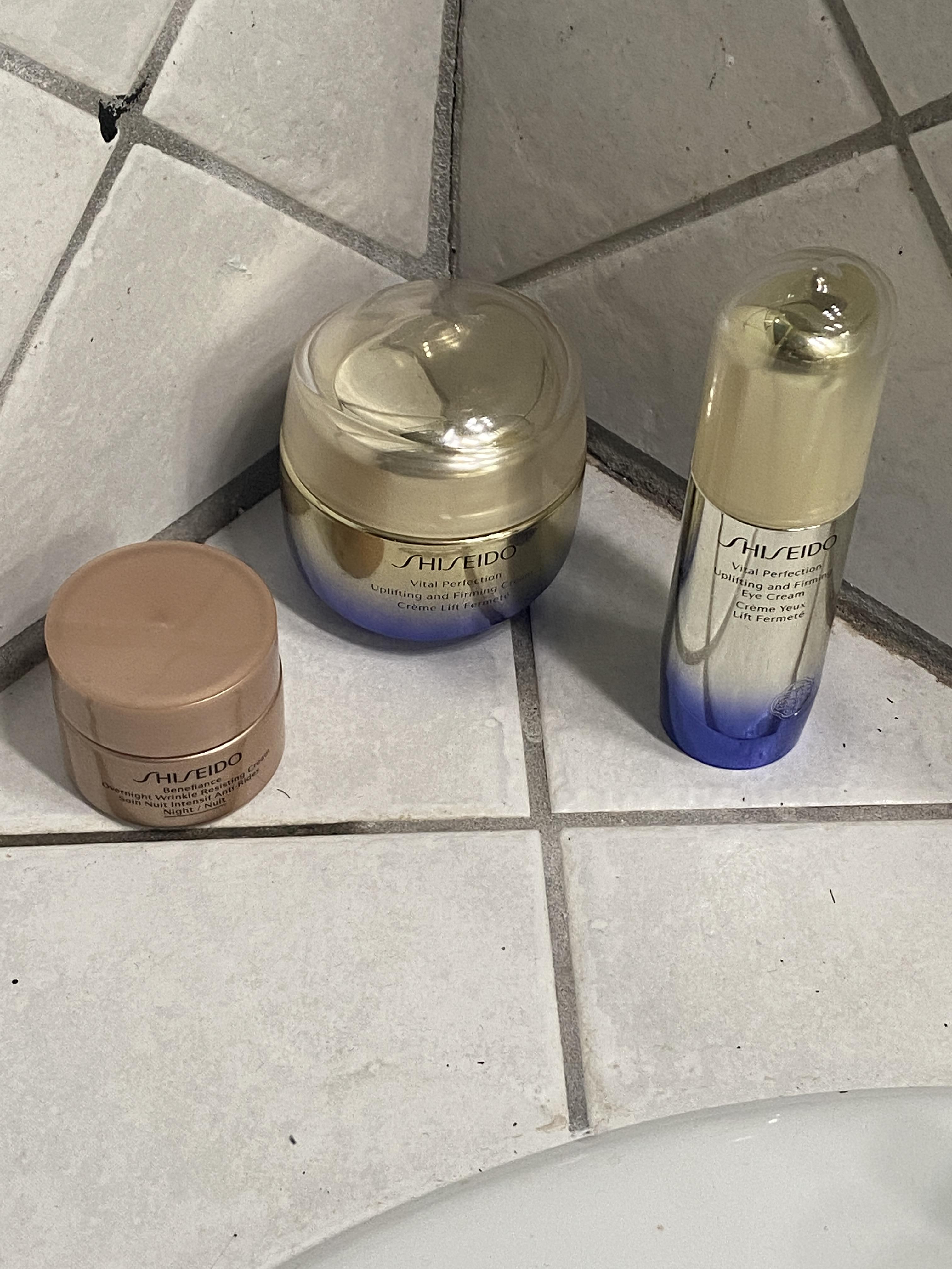 Customer carousel item 3.