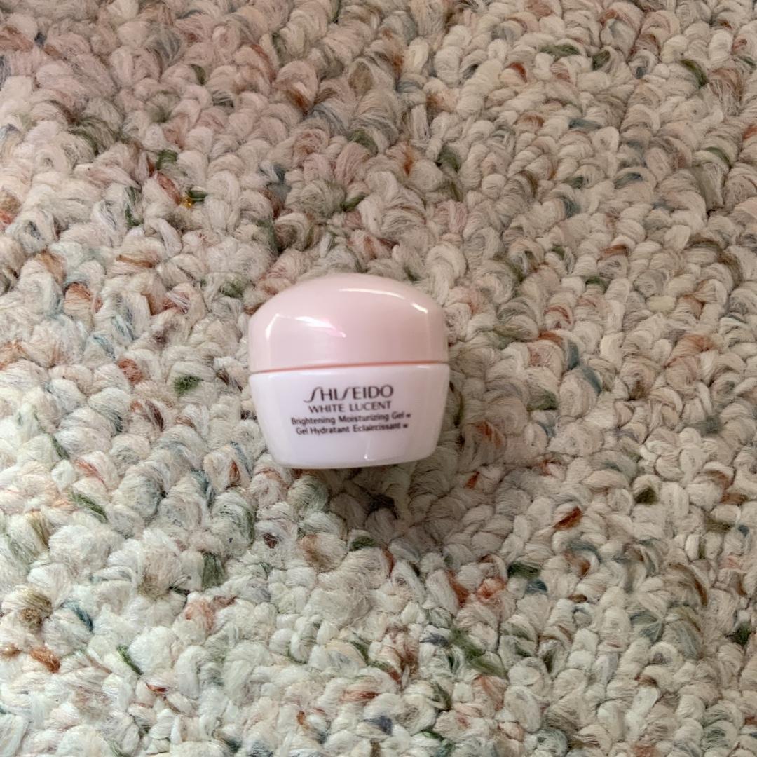 Customer carousel item 9.