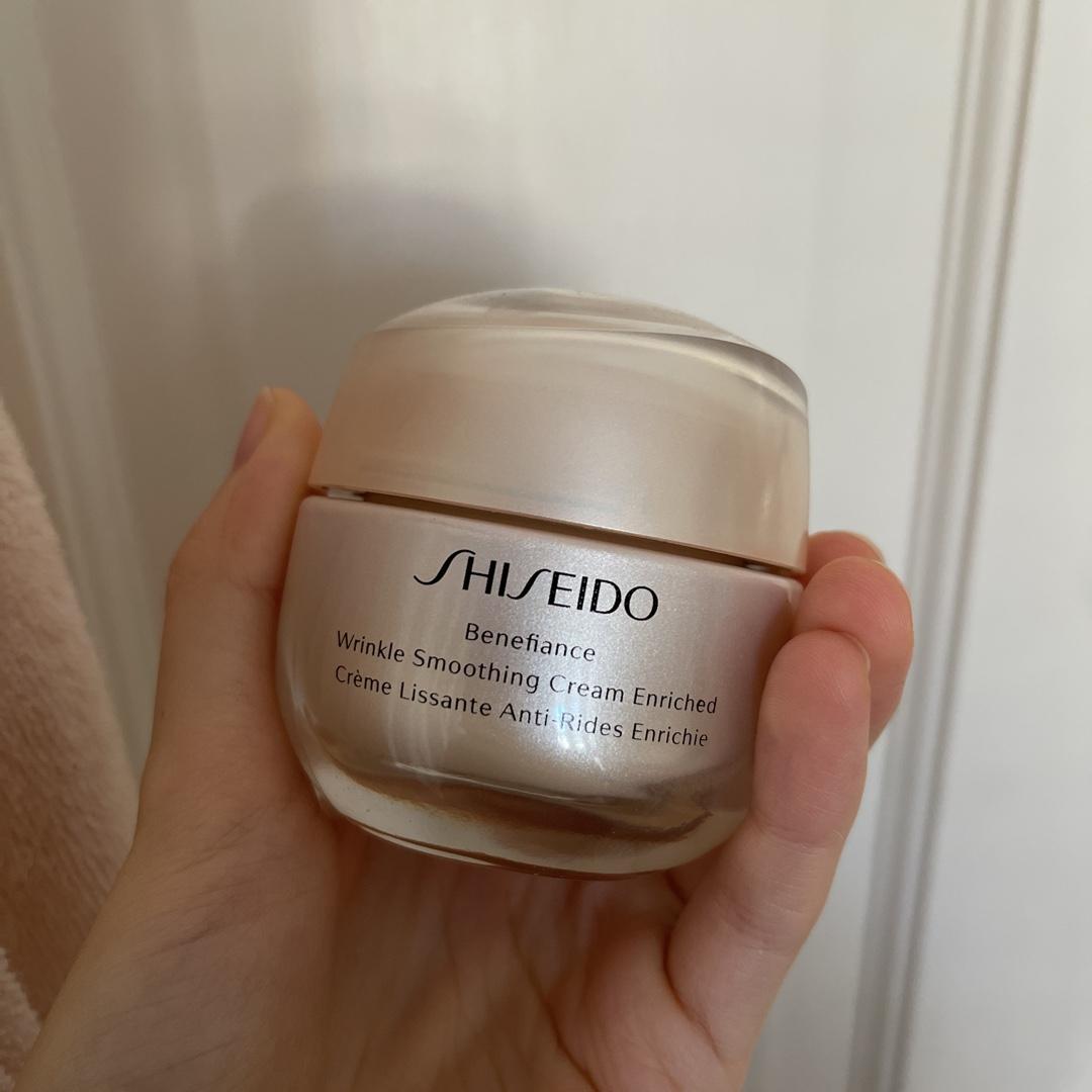 Customer carousel item 7.