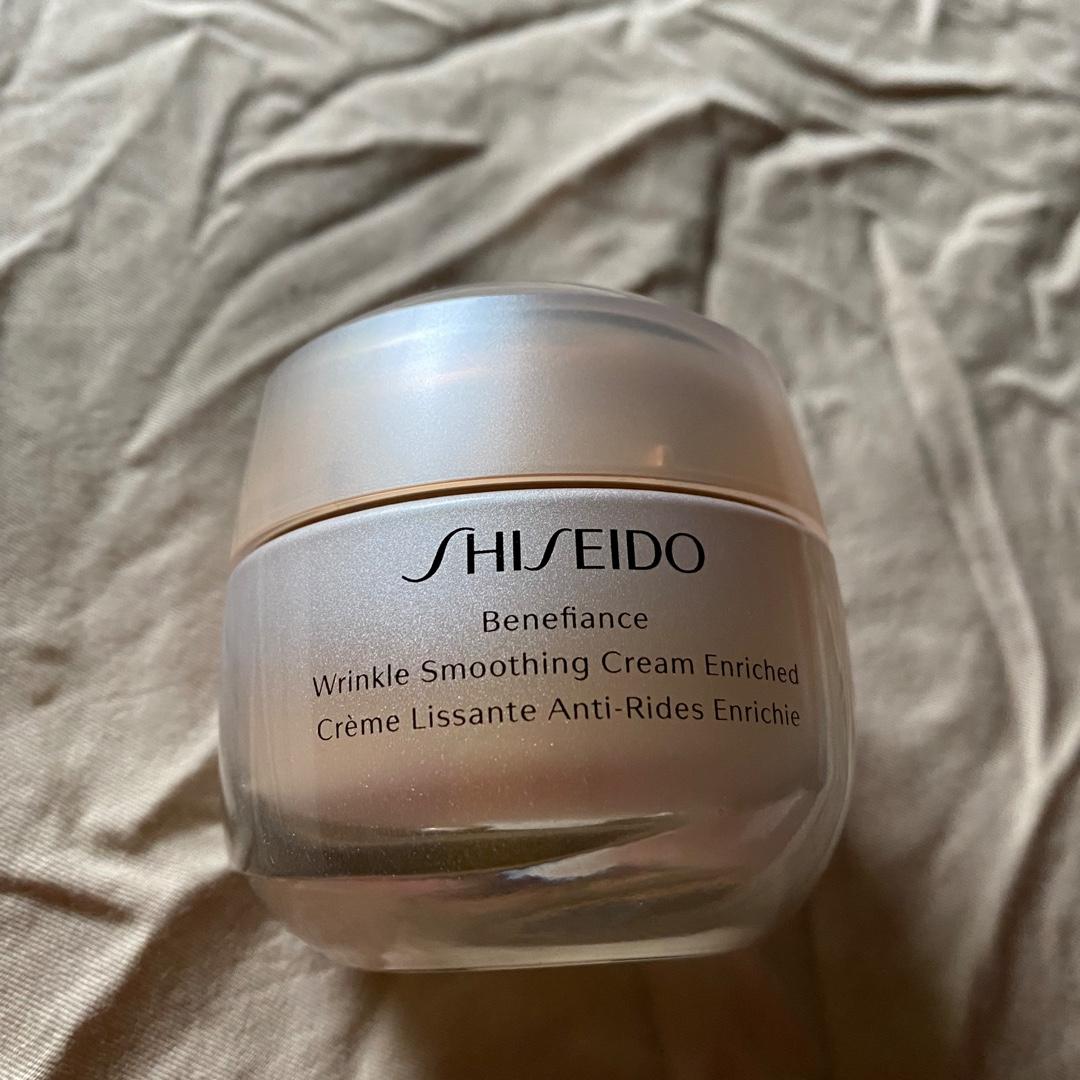 Customer carousel item 9.