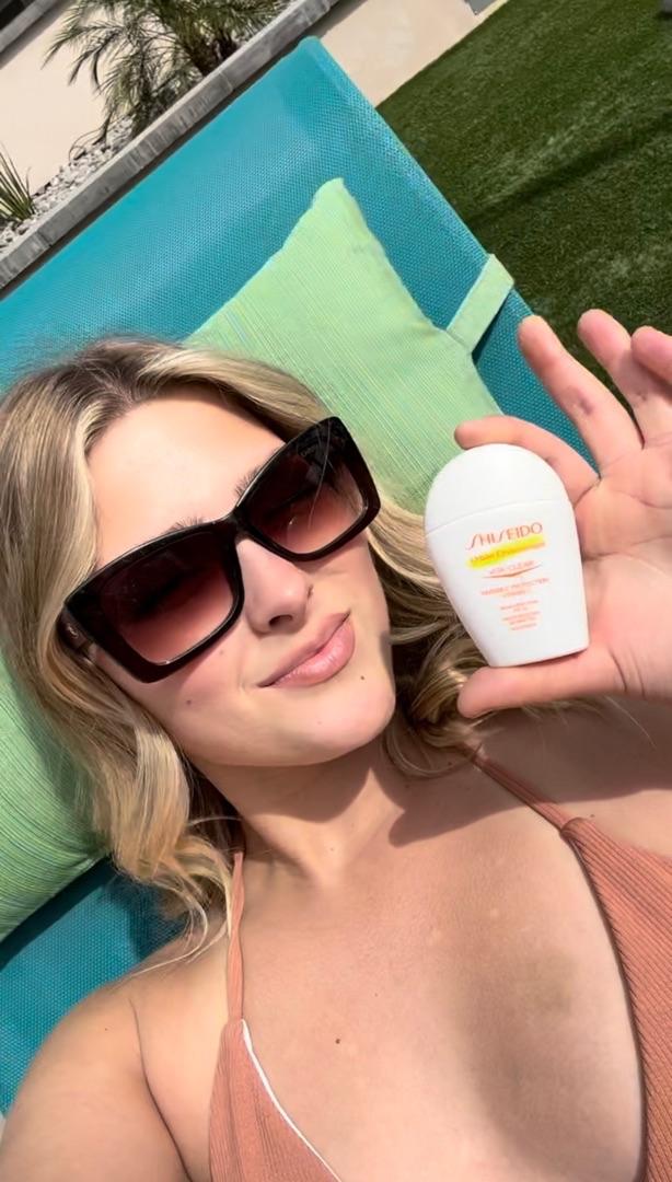 Customer carousel item 12.