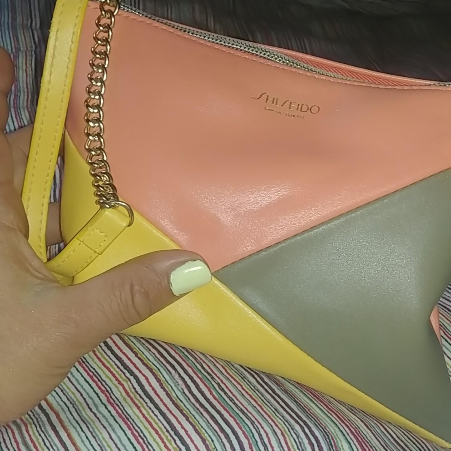 Customer carousel item 9.