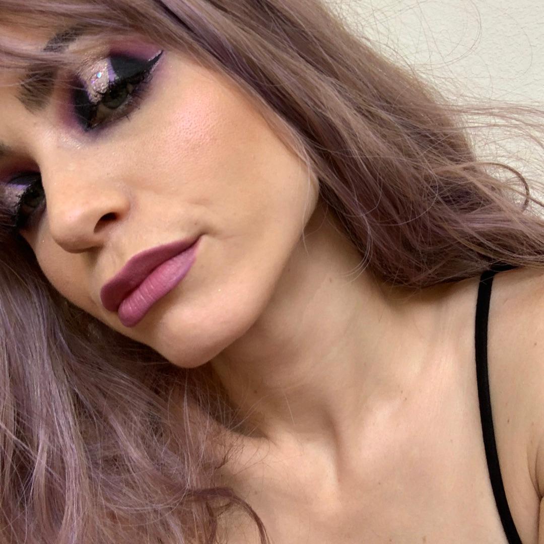 Customer carousel item 6.