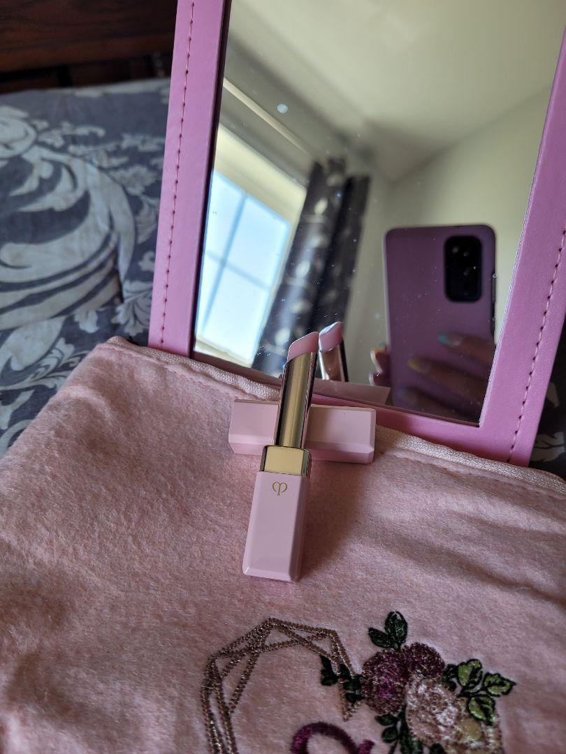 Customer carousel item 8.