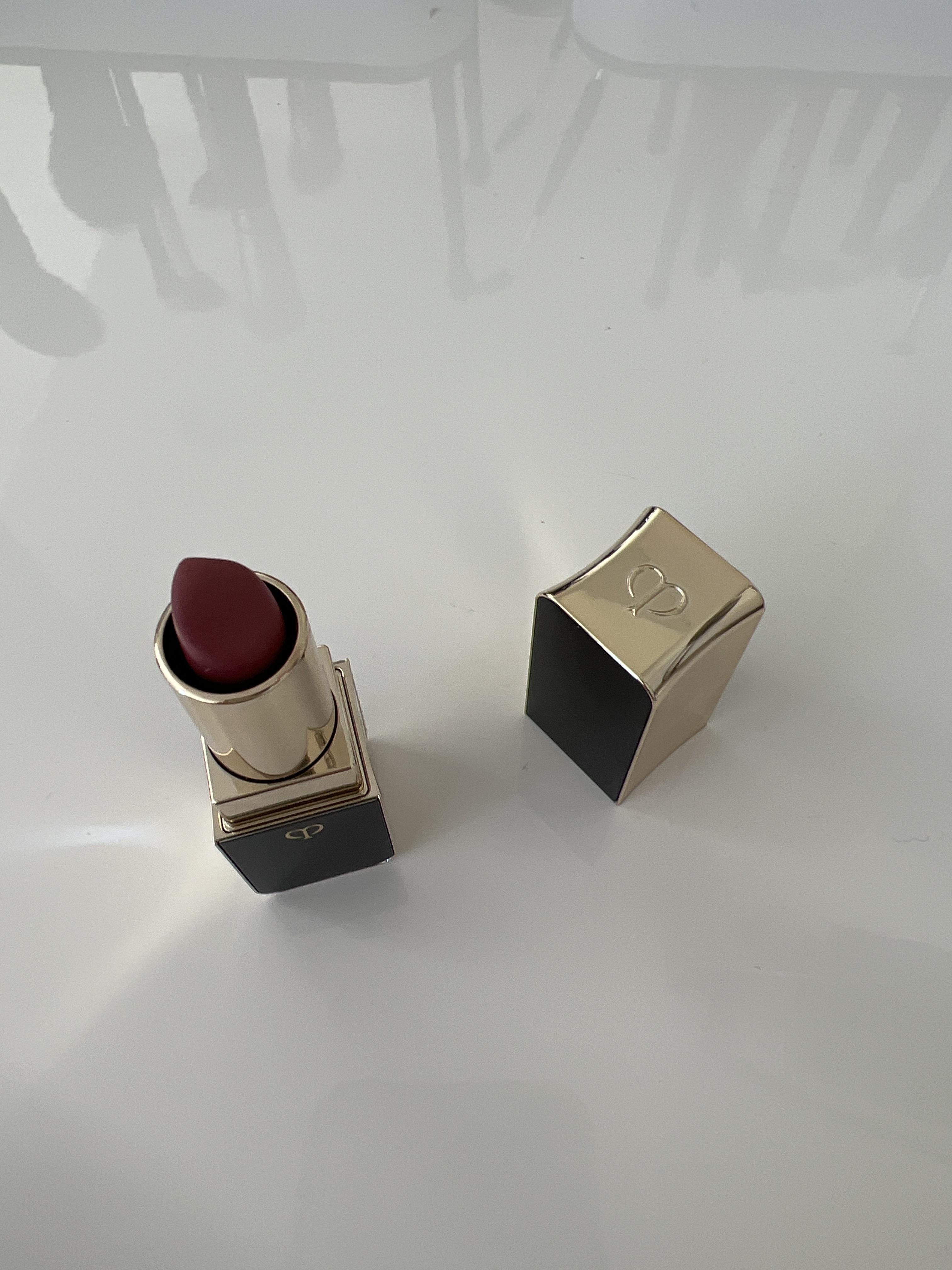 Customer carousel item 8.