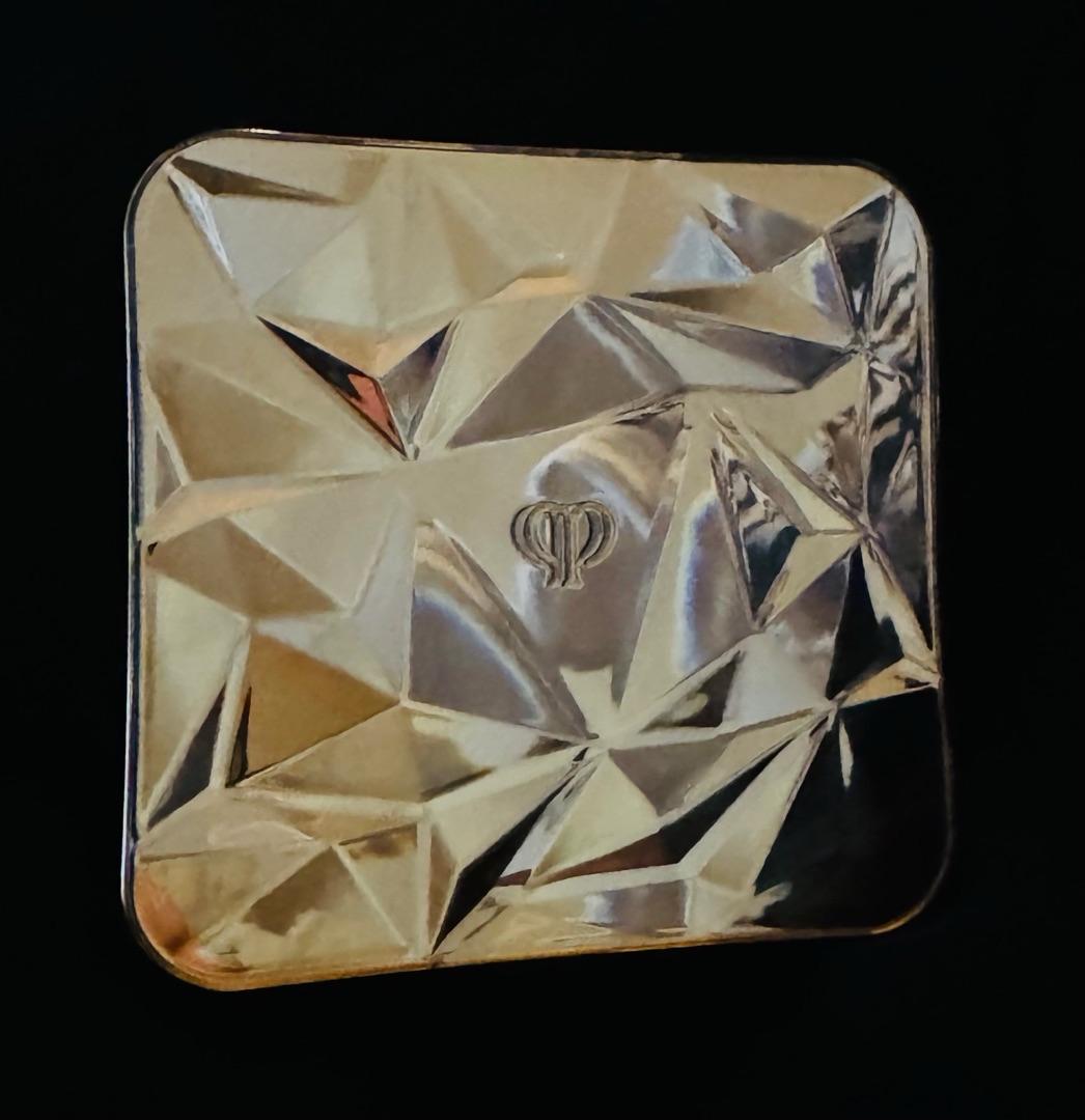 Customer carousel item 8.