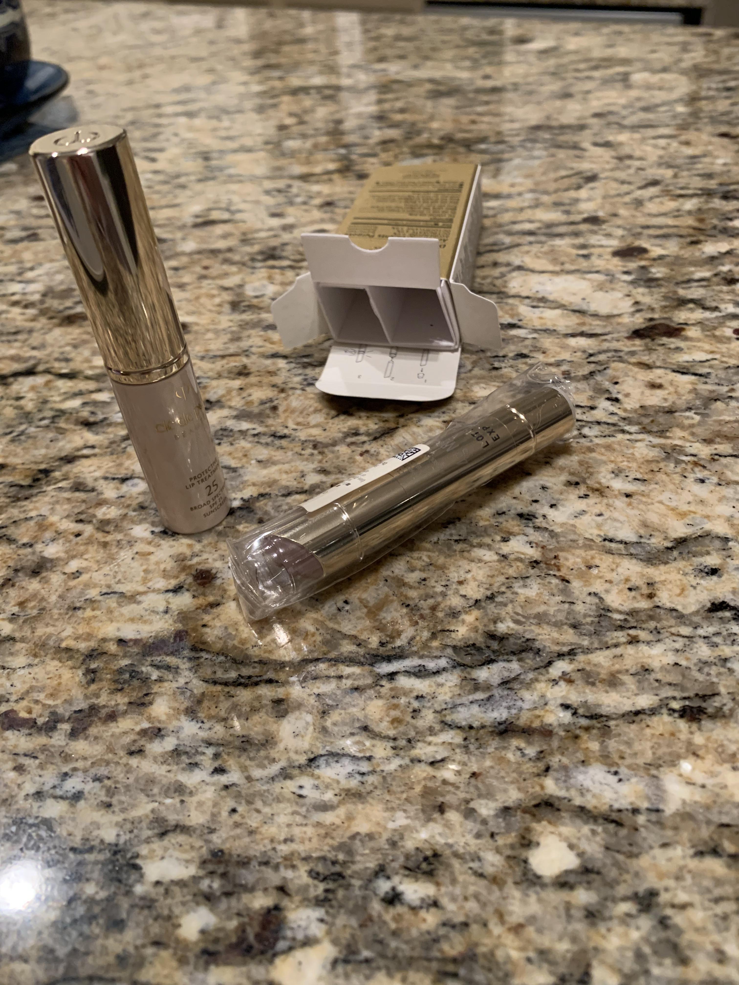 Customer carousel item 9.