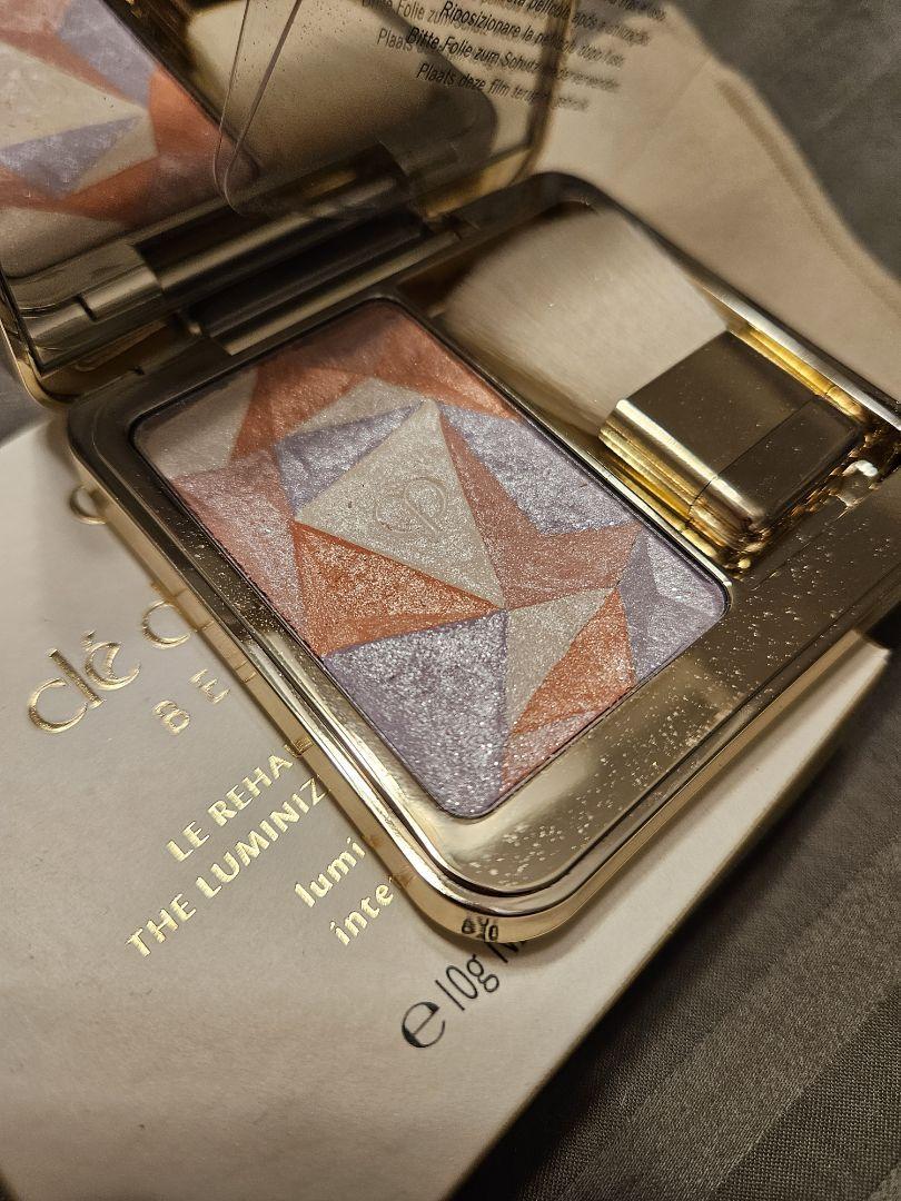 Customer carousel item 10.