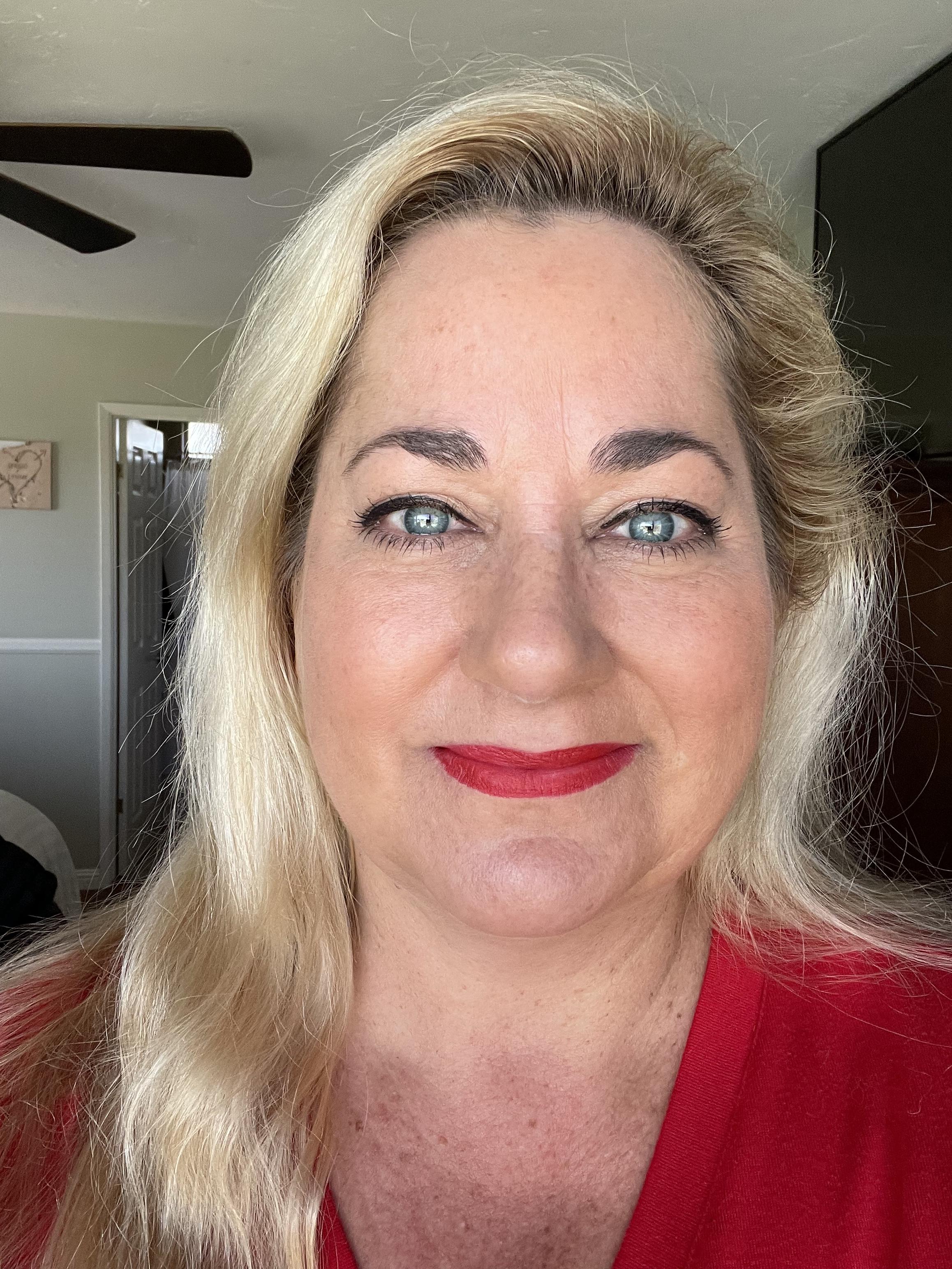 Customer carousel item 6.