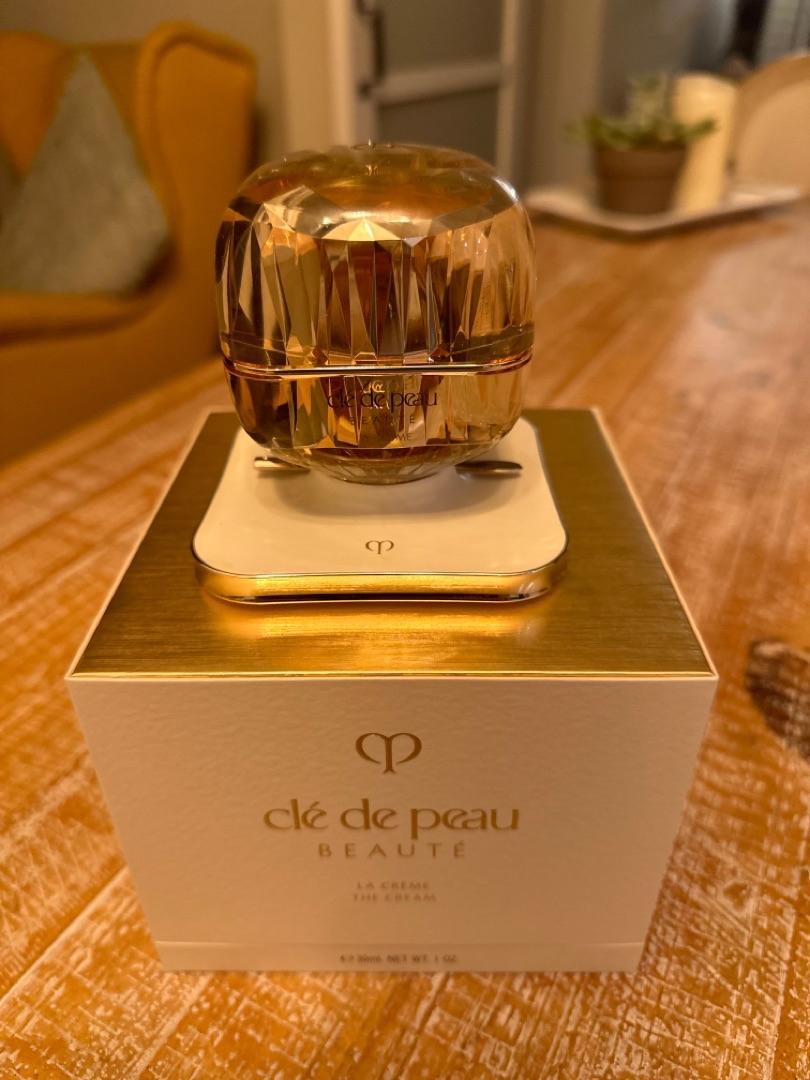 Customer carousel item 7.