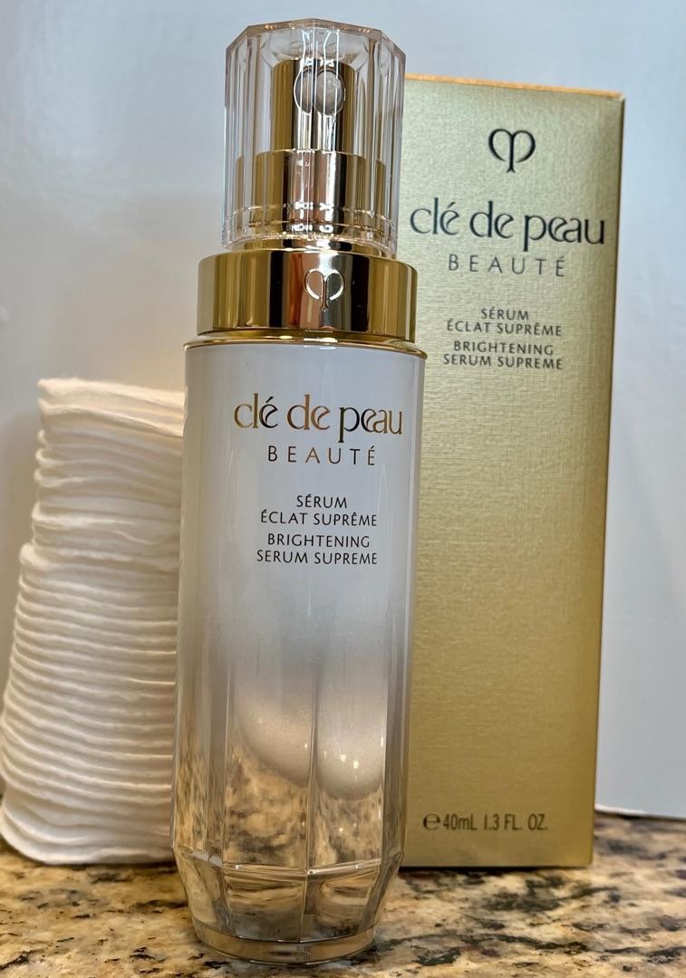 Customer carousel item 12.