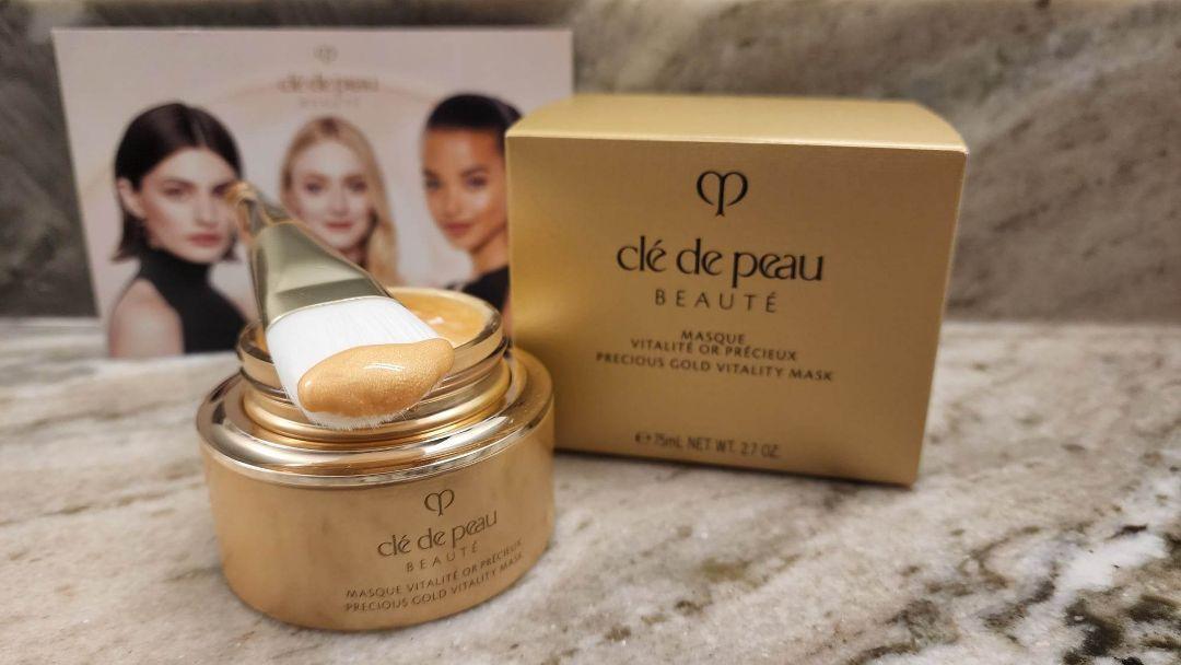 Customer carousel item 9.