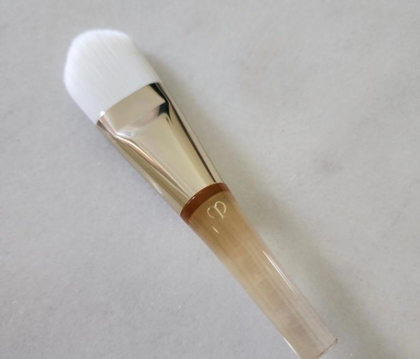 Customer carousel item 12.