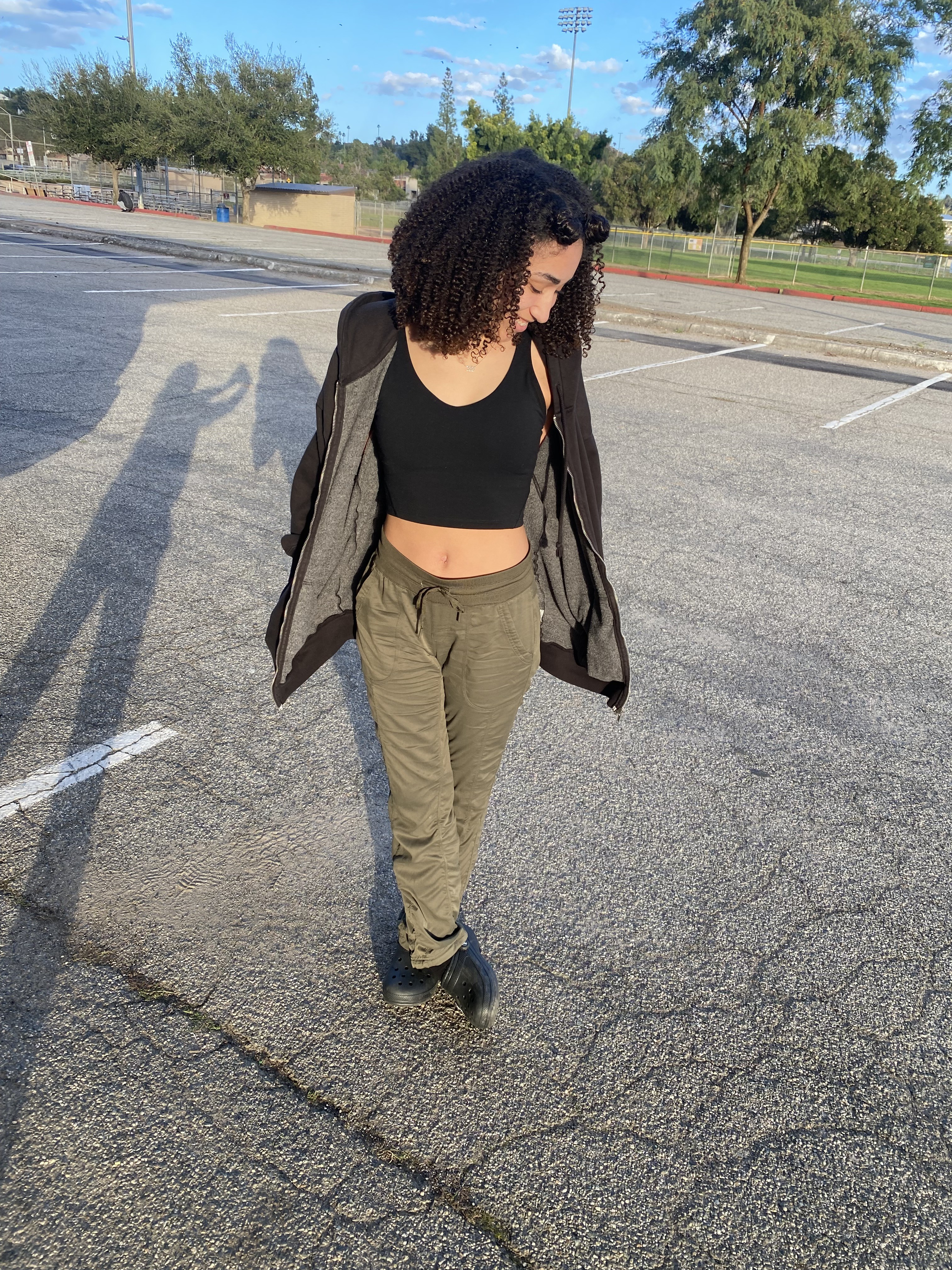 My daughter 5'6" size small regular length