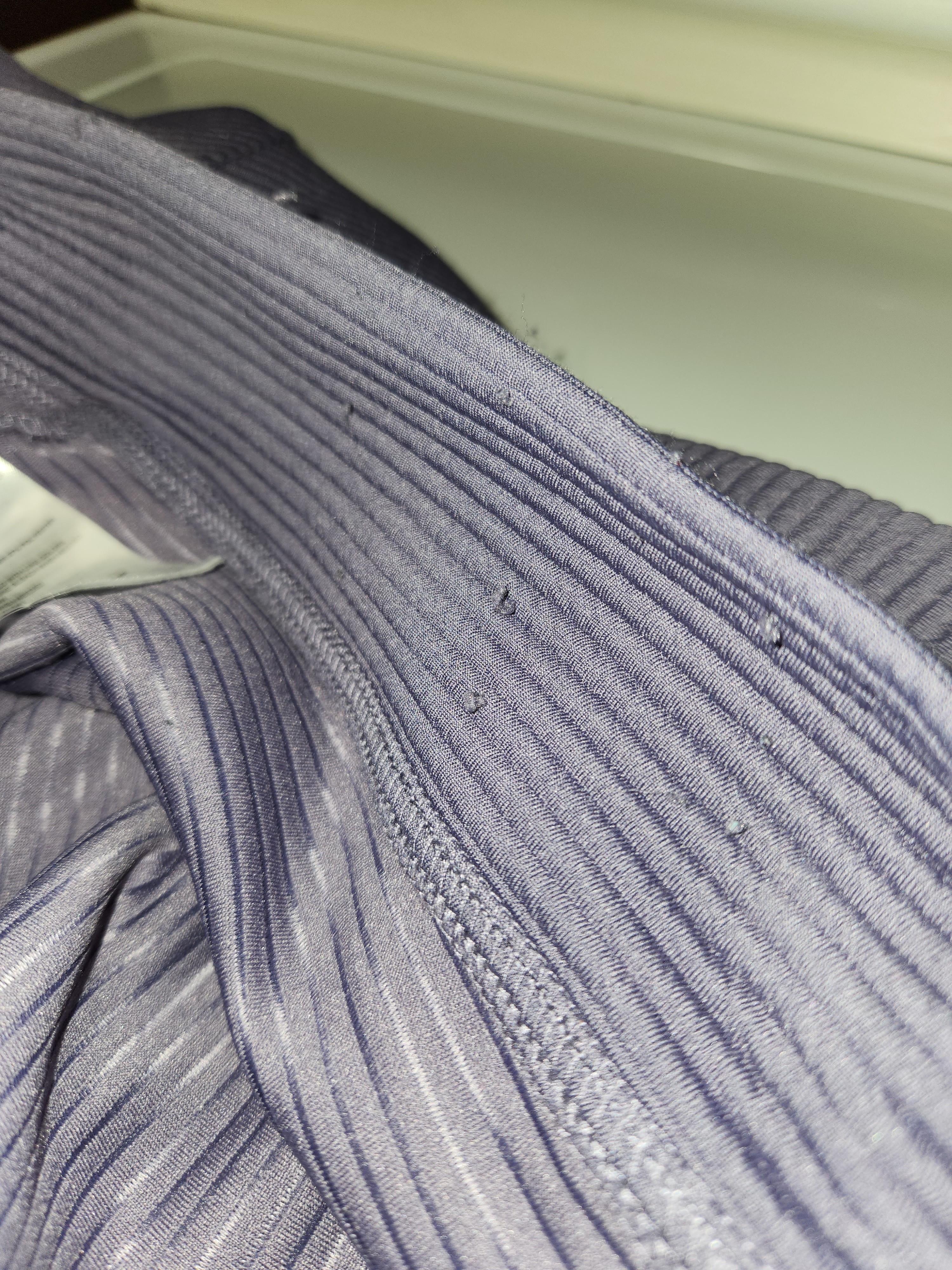 Fabric "pills" with gentle wear