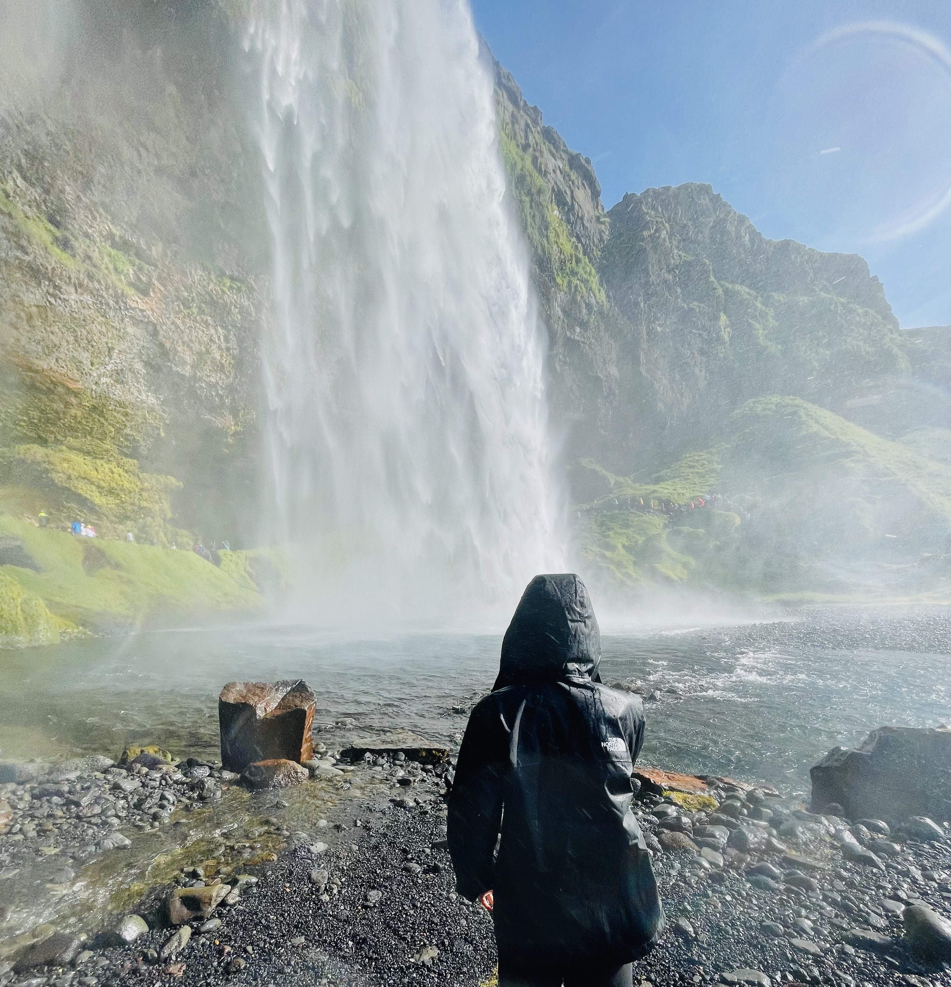 Seljalandsfoss waterfall and dry