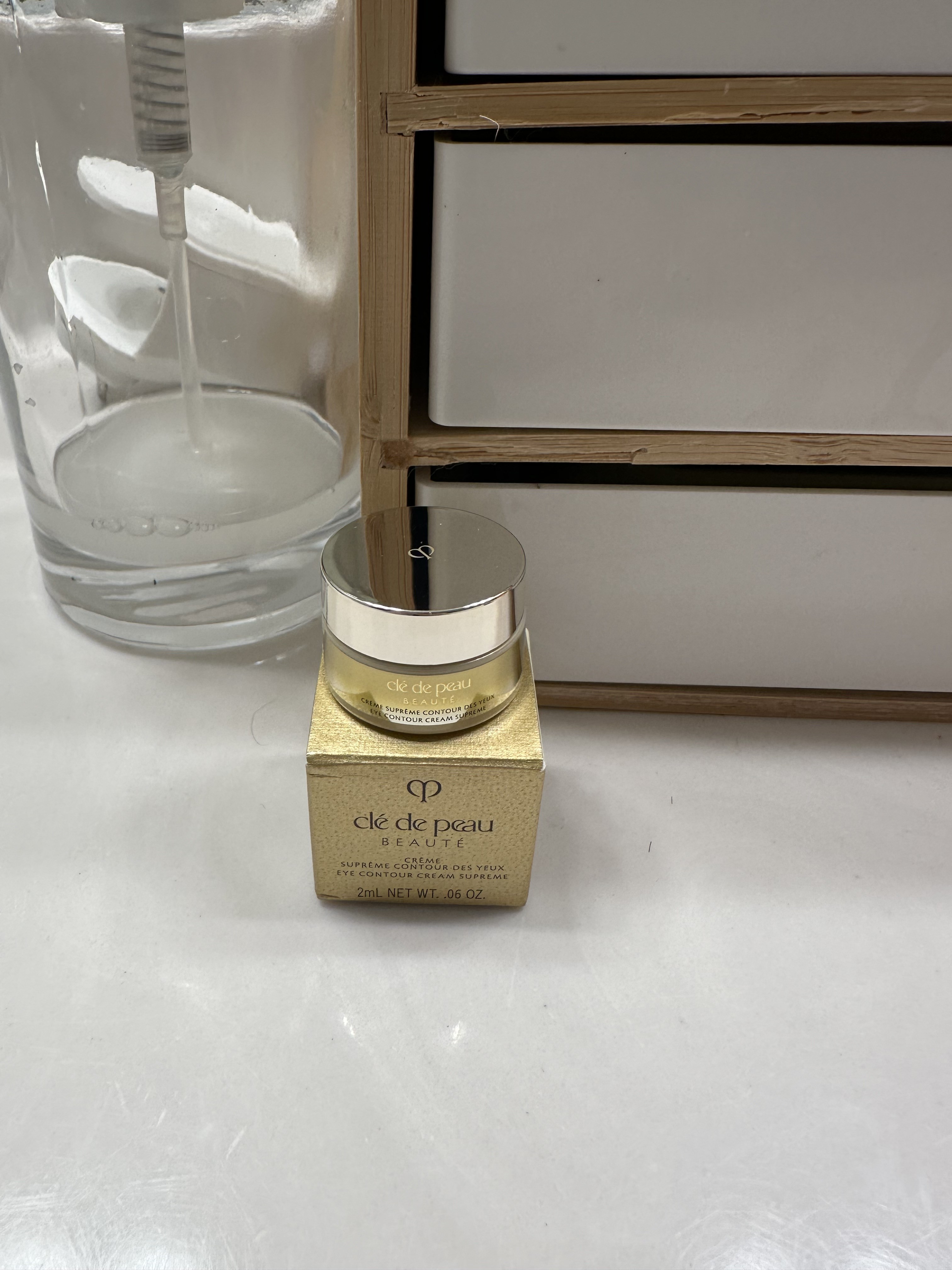 Customer carousel item 11.