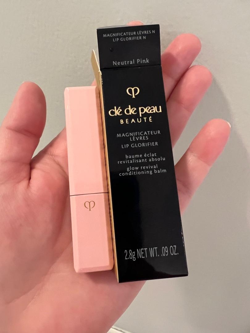 Customer carousel item 6.