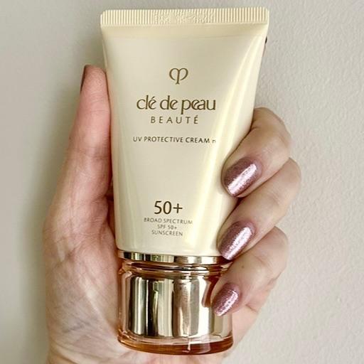 Customer carousel item 11.