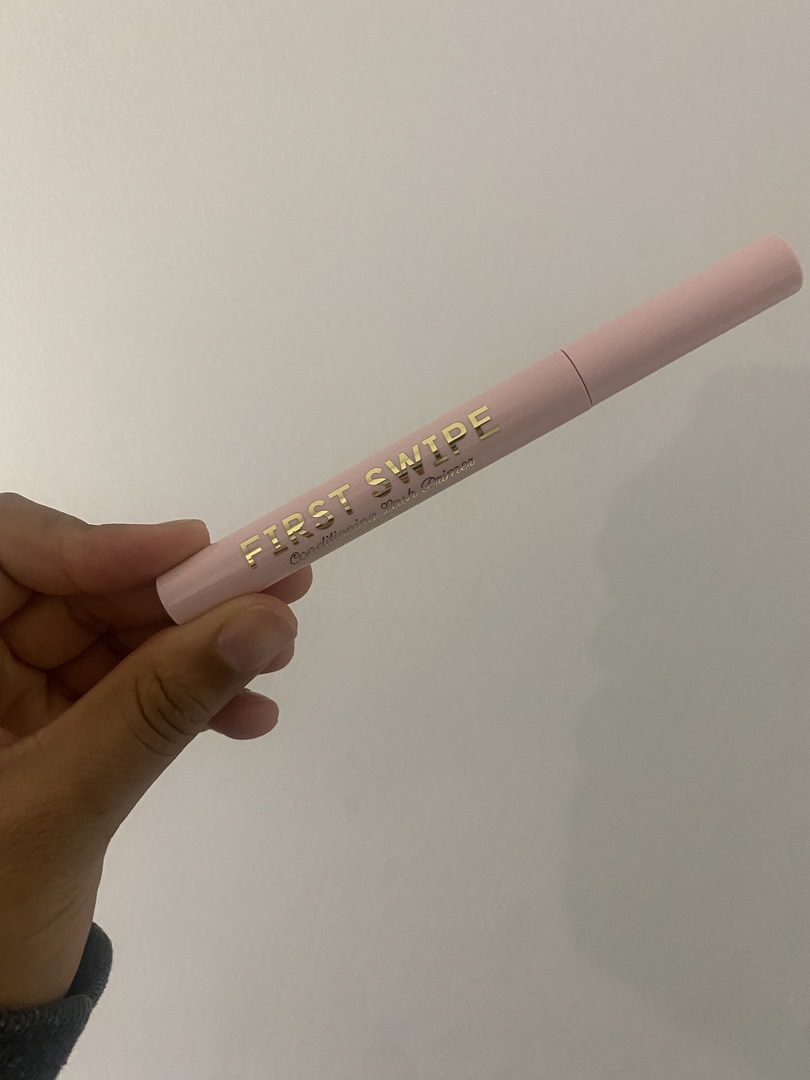 Customer carousel item 4.