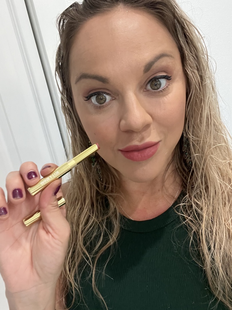 Customer carousel item 8.