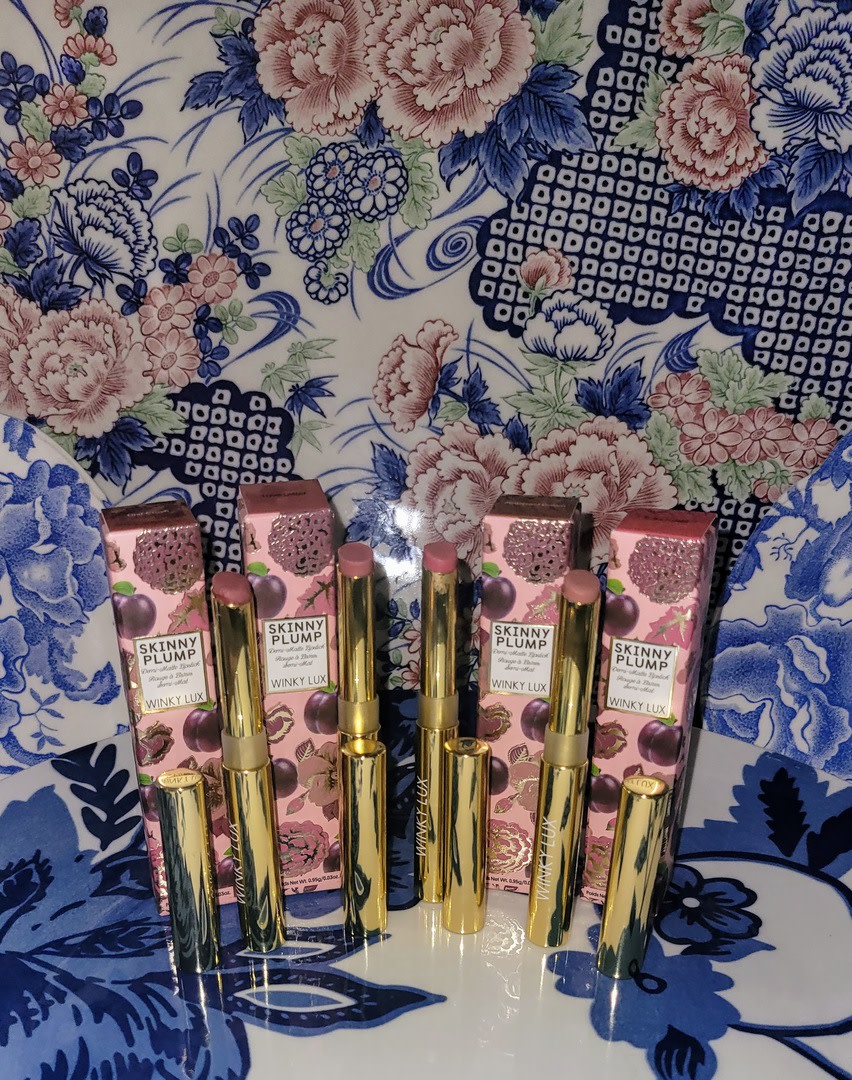 Customer carousel item 6.